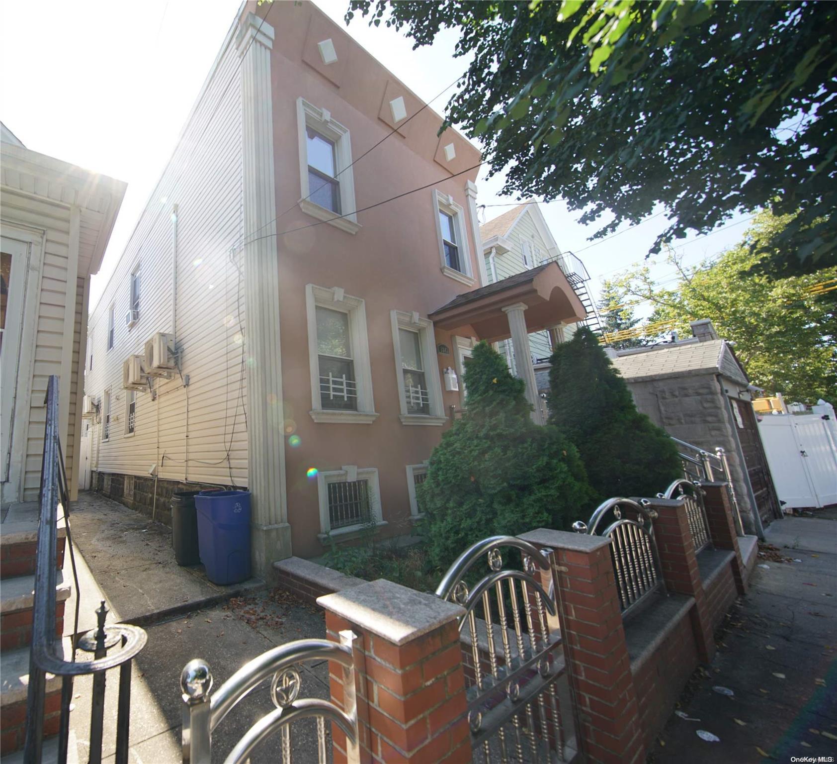 Single Family 124th  Queens, NY 11356, MLS-L3567211-2
