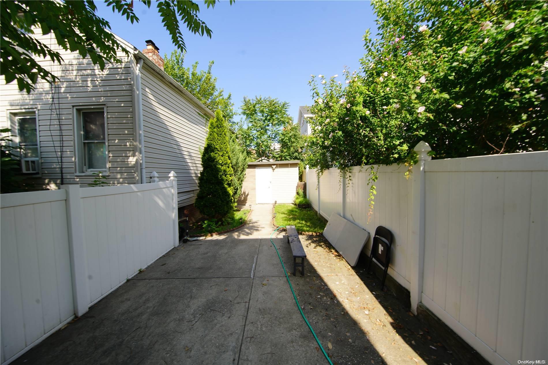 Single Family 124th  Queens, NY 11356, MLS-L3567211-20