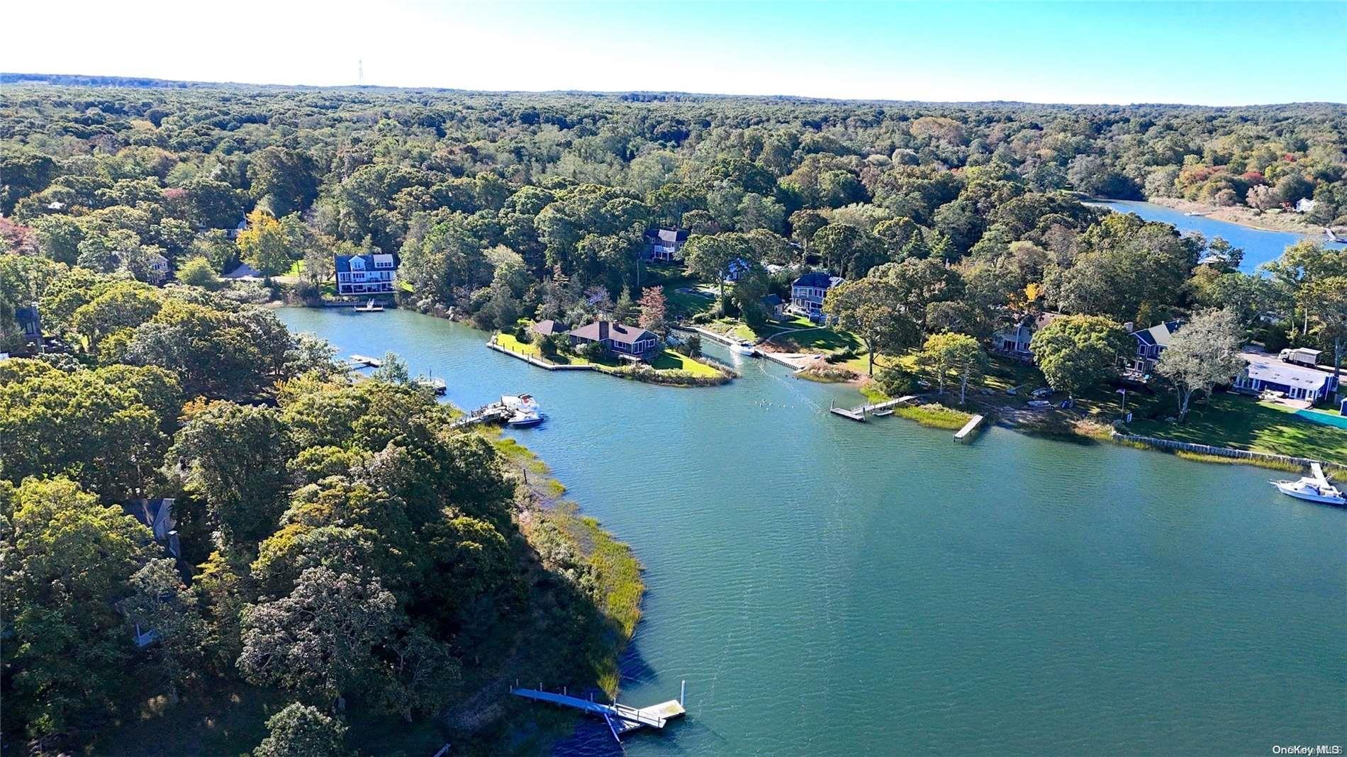 Single Family Cedar Point  Suffolk County, NY 11963, MLS-L3567359-35