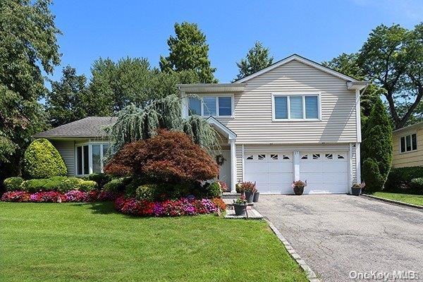 Single Family Brookfield  Nassau County, NY 11040, MLS-L3568680-2