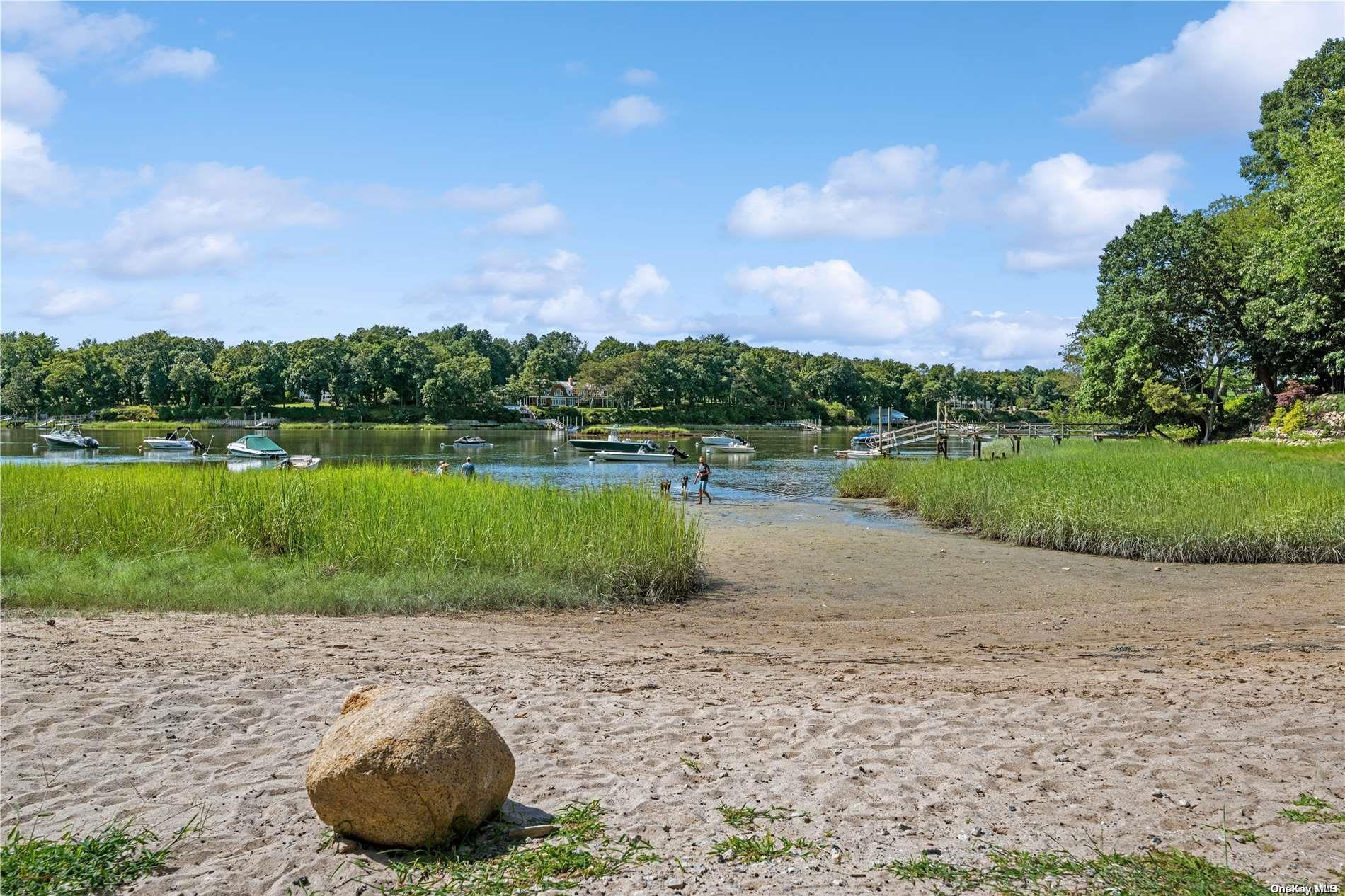 Single Family Cedar  Suffolk County, NY 11733, MLS-L3568784-28