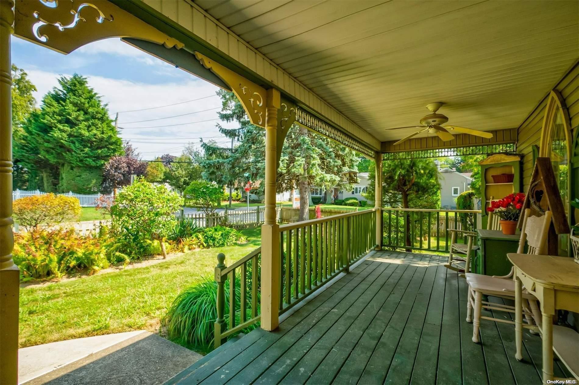 Single Family Monroe  Nassau County, NY 11783, MLS-L3568945-4