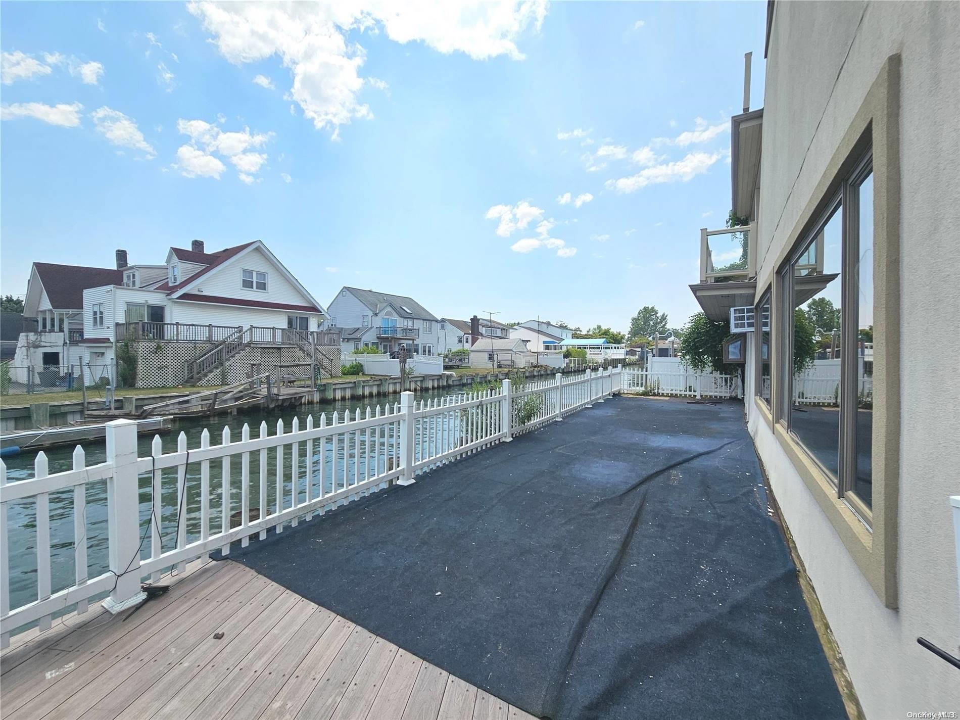 Single Family Van Buren  Nassau County, NY 11510, MLS-L3568968-4