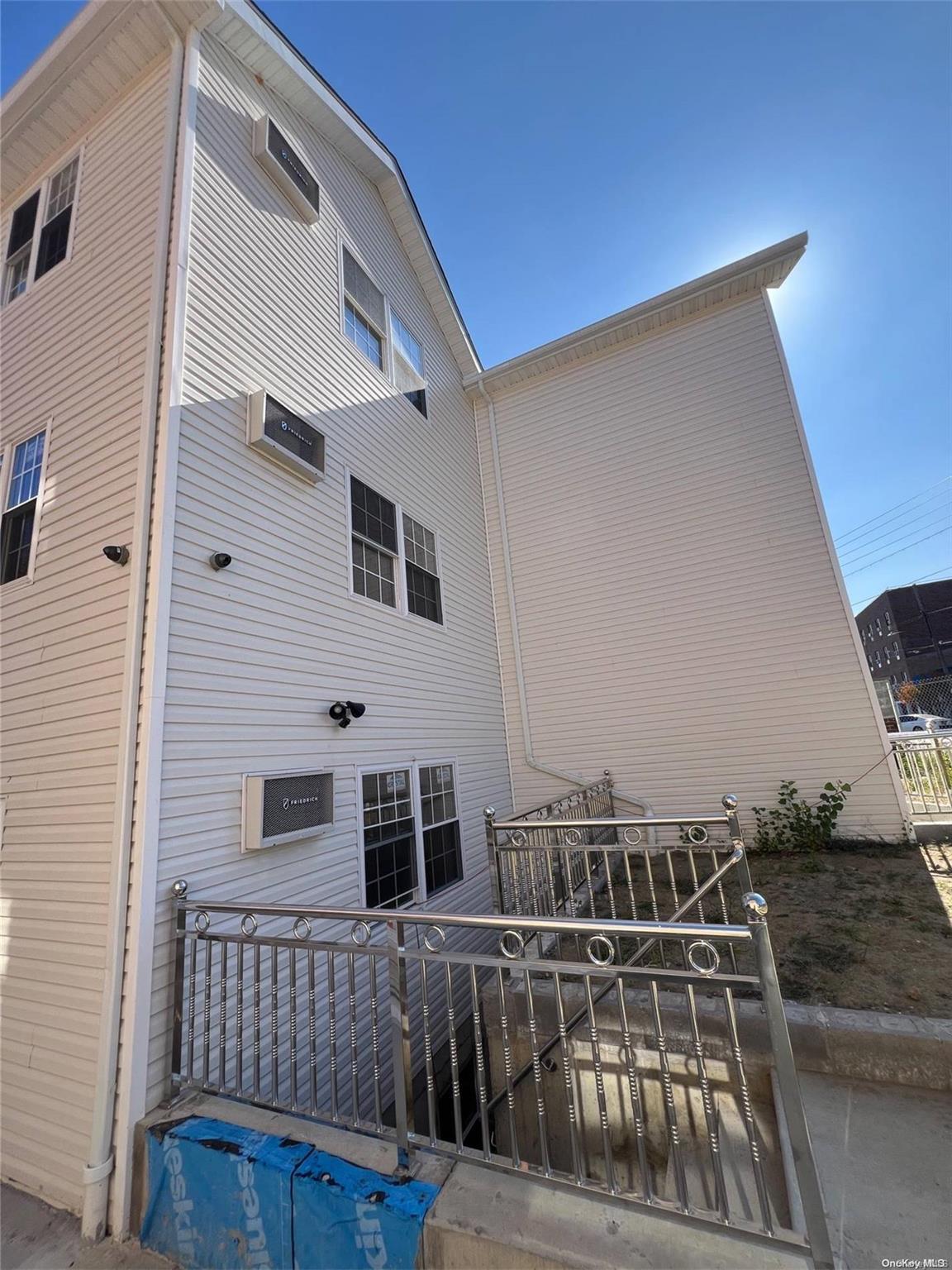 Single Family Underhill Ave  Bronx, NY 10473, MLS-L3569121-14
