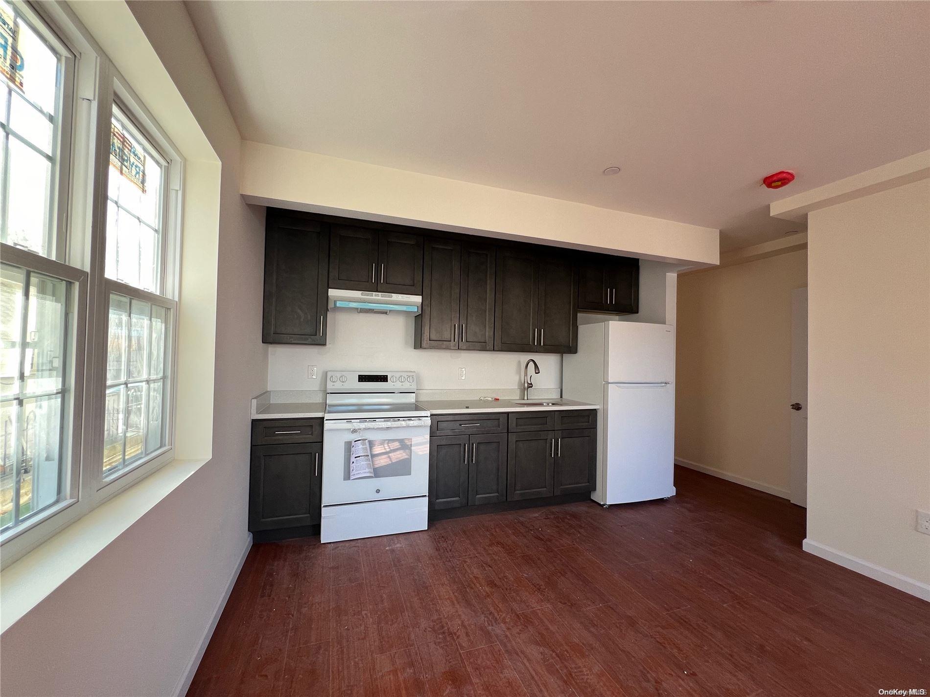 Single Family Underhill Ave  Bronx, NY 10473, MLS-L3569121-5