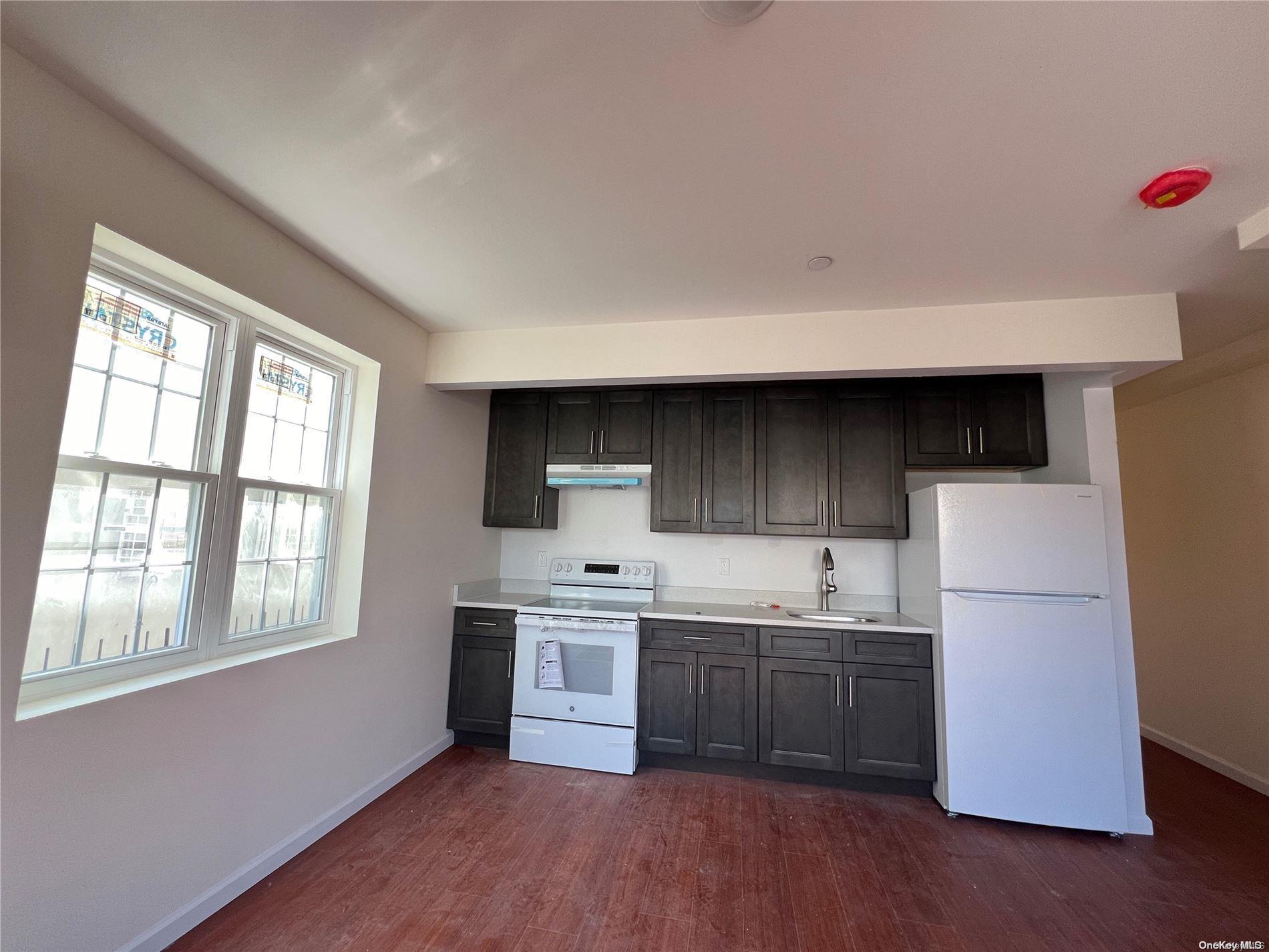 Single Family Underhill Ave  Bronx, NY 10473, MLS-L3569121-6