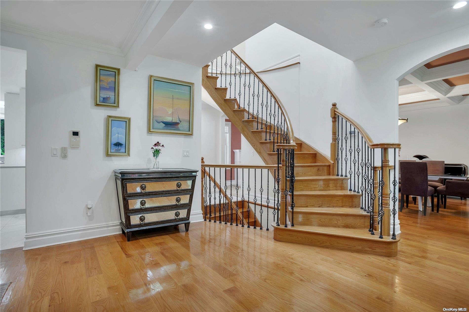 Single Family Boulevard  Queens, NY 11357, MLS-L3569142-17