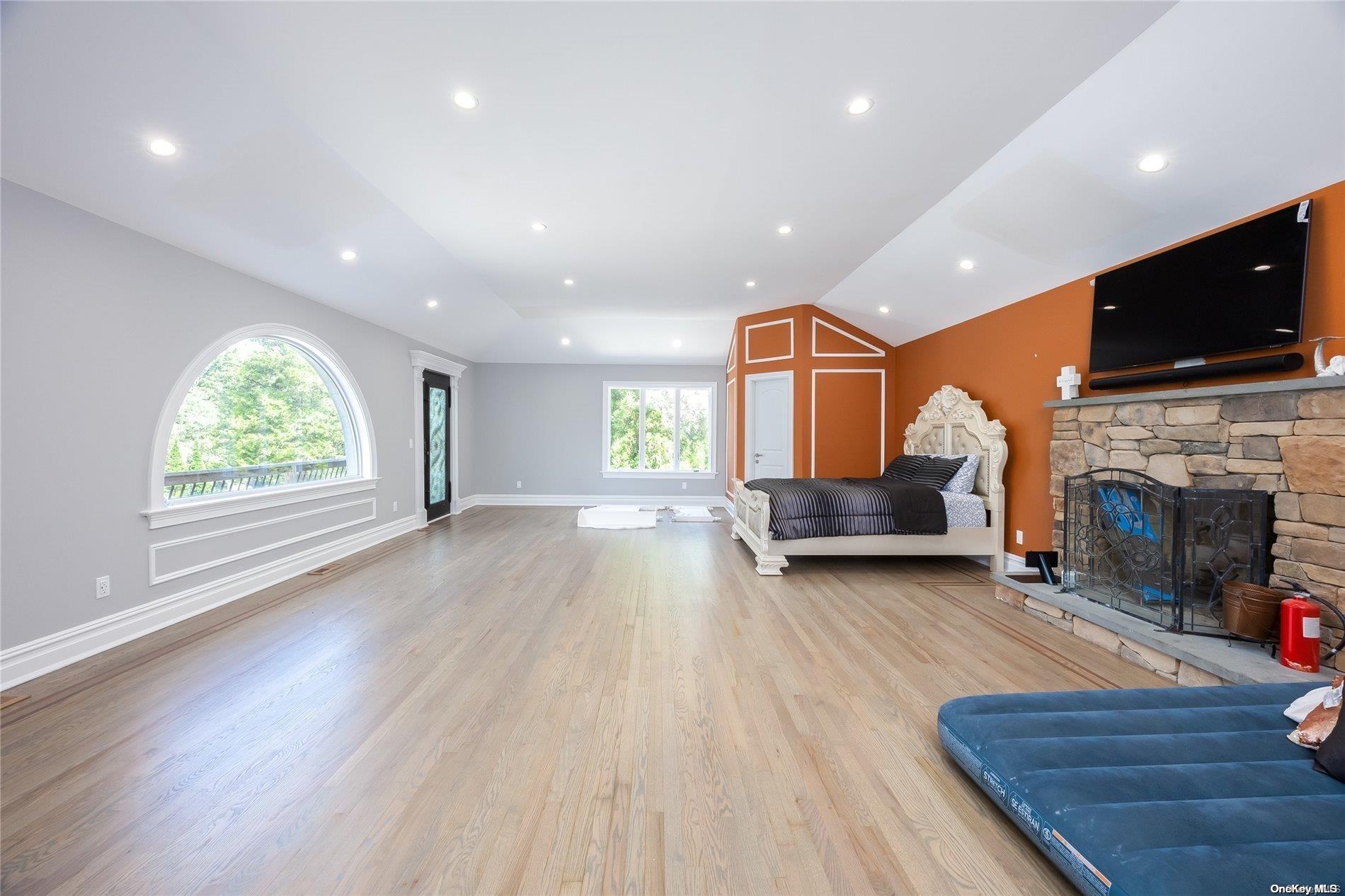 Single Family Old Neck  Suffolk County, NY 11934, MLS-L3569309-11