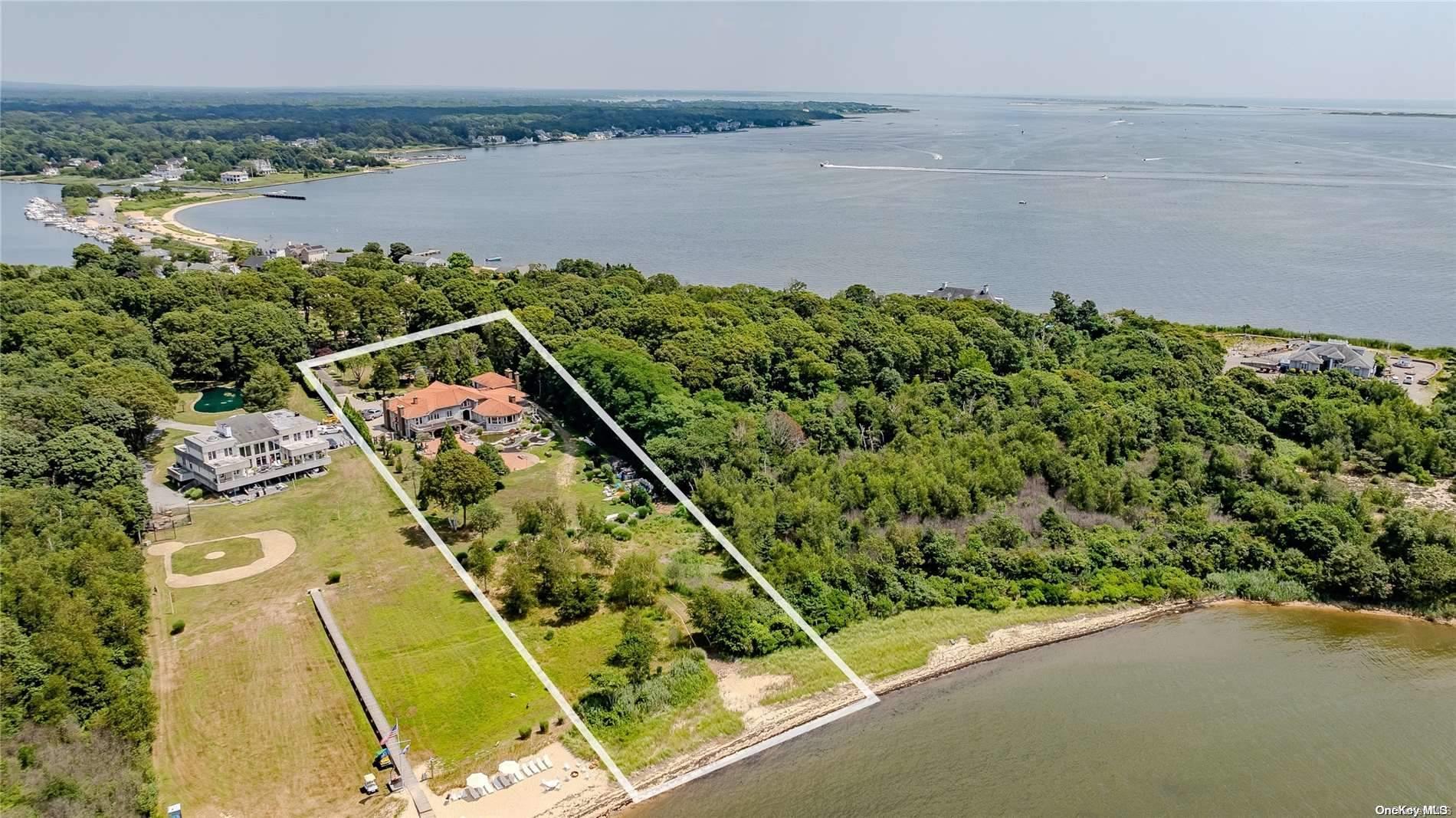 Single Family Old Neck  Suffolk County, NY 11934, MLS-L3569309-32