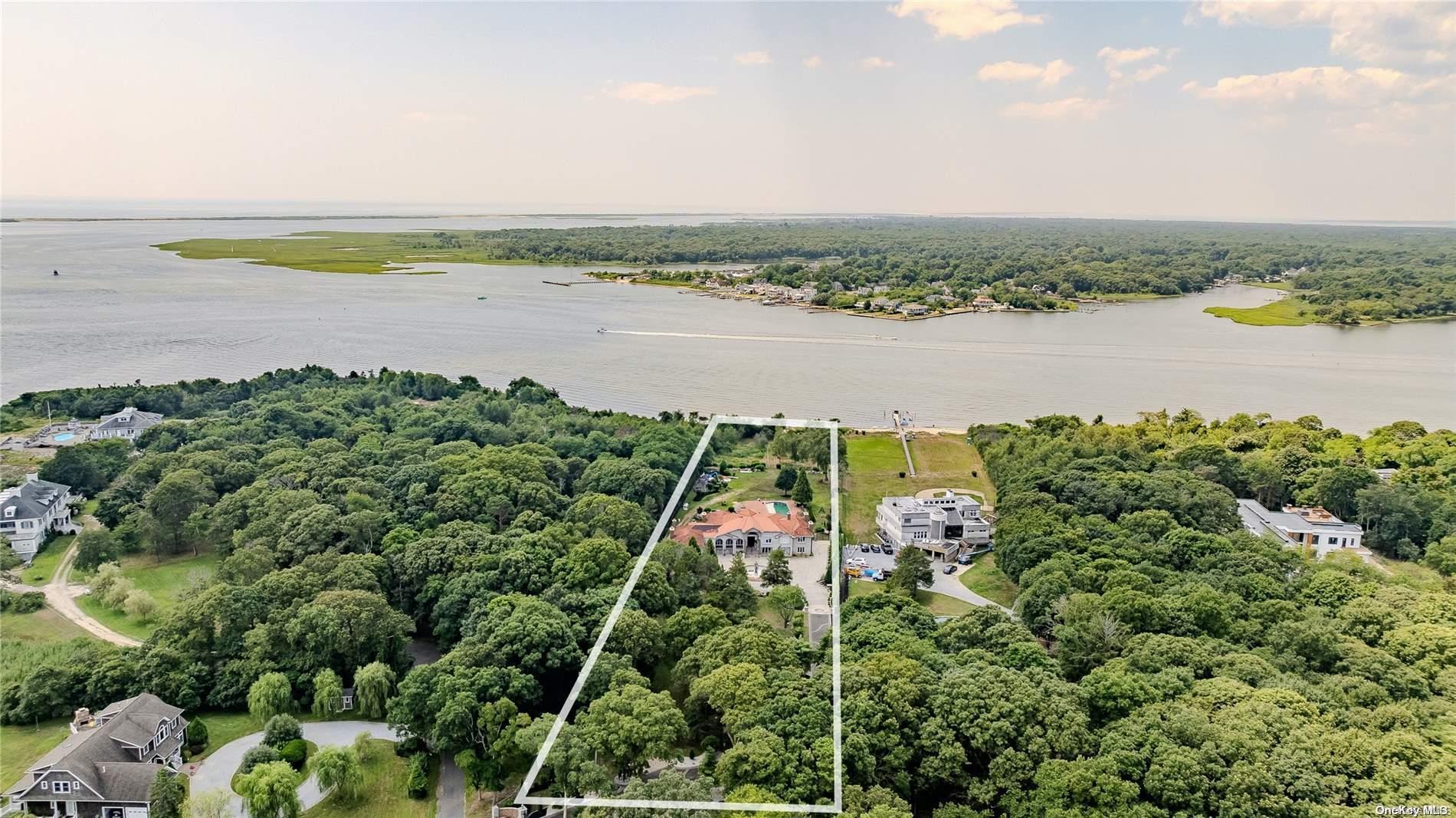 Single Family Old Neck  Suffolk County, NY 11934, MLS-L3569309-33