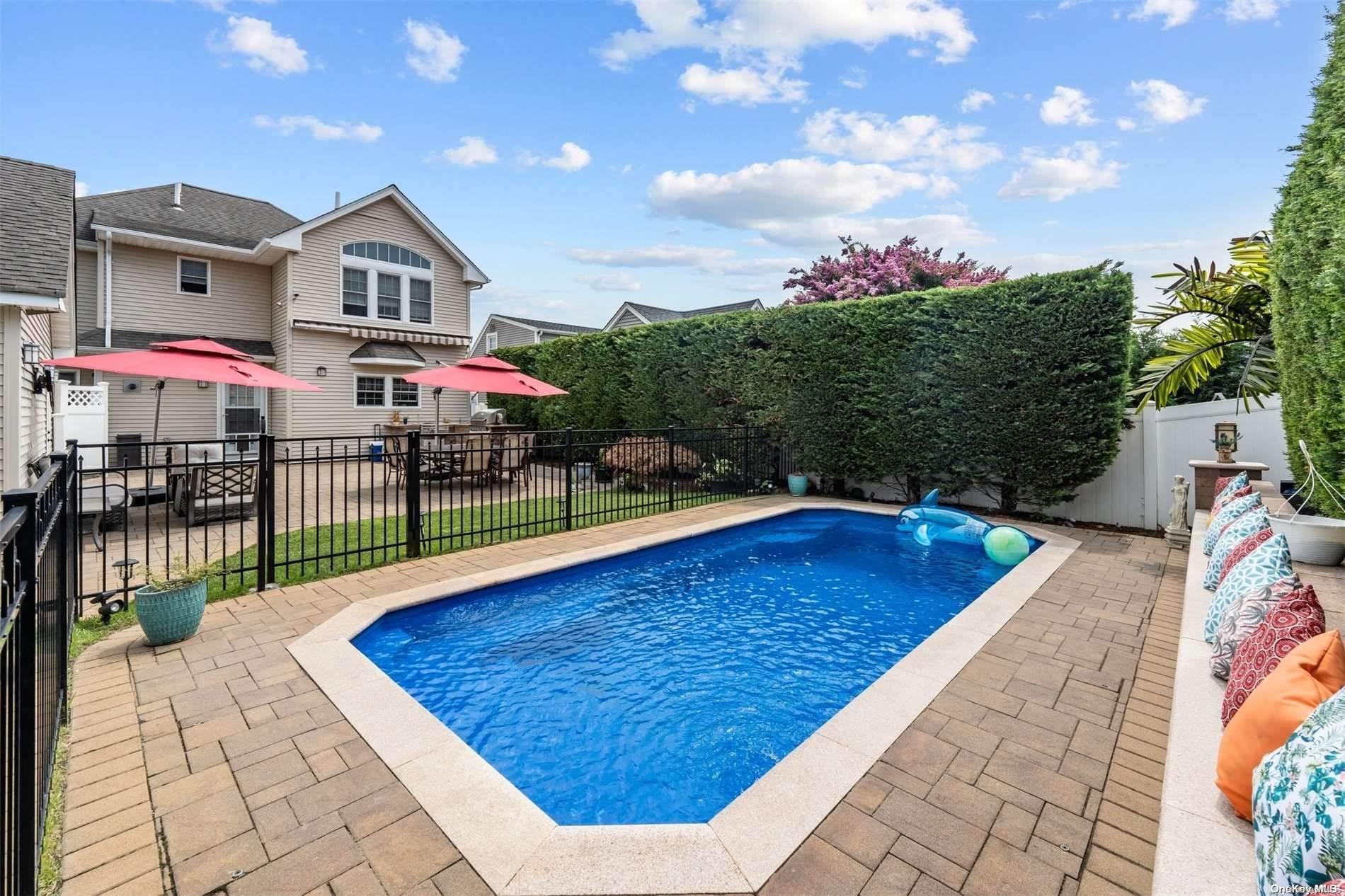 Single Family Sunrise  Nassau County, NY 11710, MLS-L3569391-19