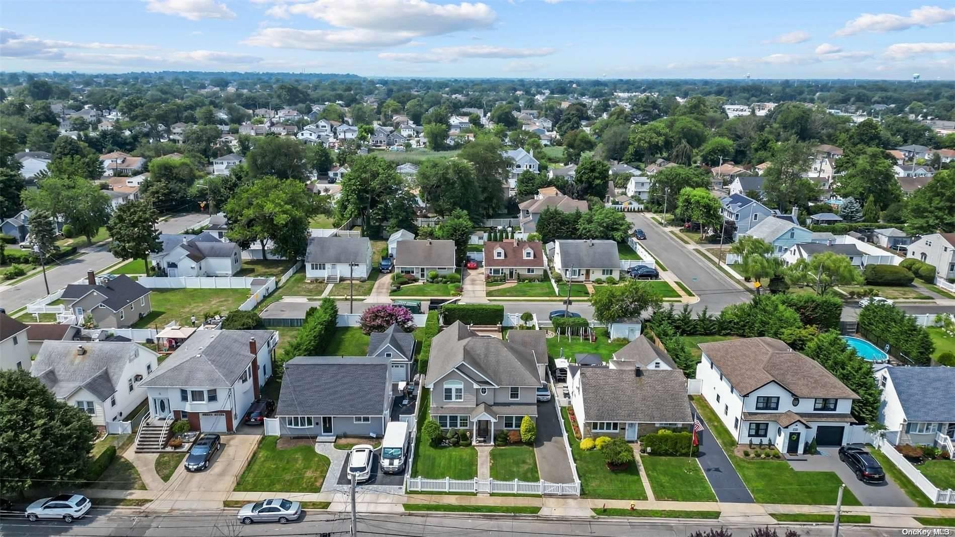 Single Family Sunrise  Nassau County, NY 11710, MLS-L3569391-27
