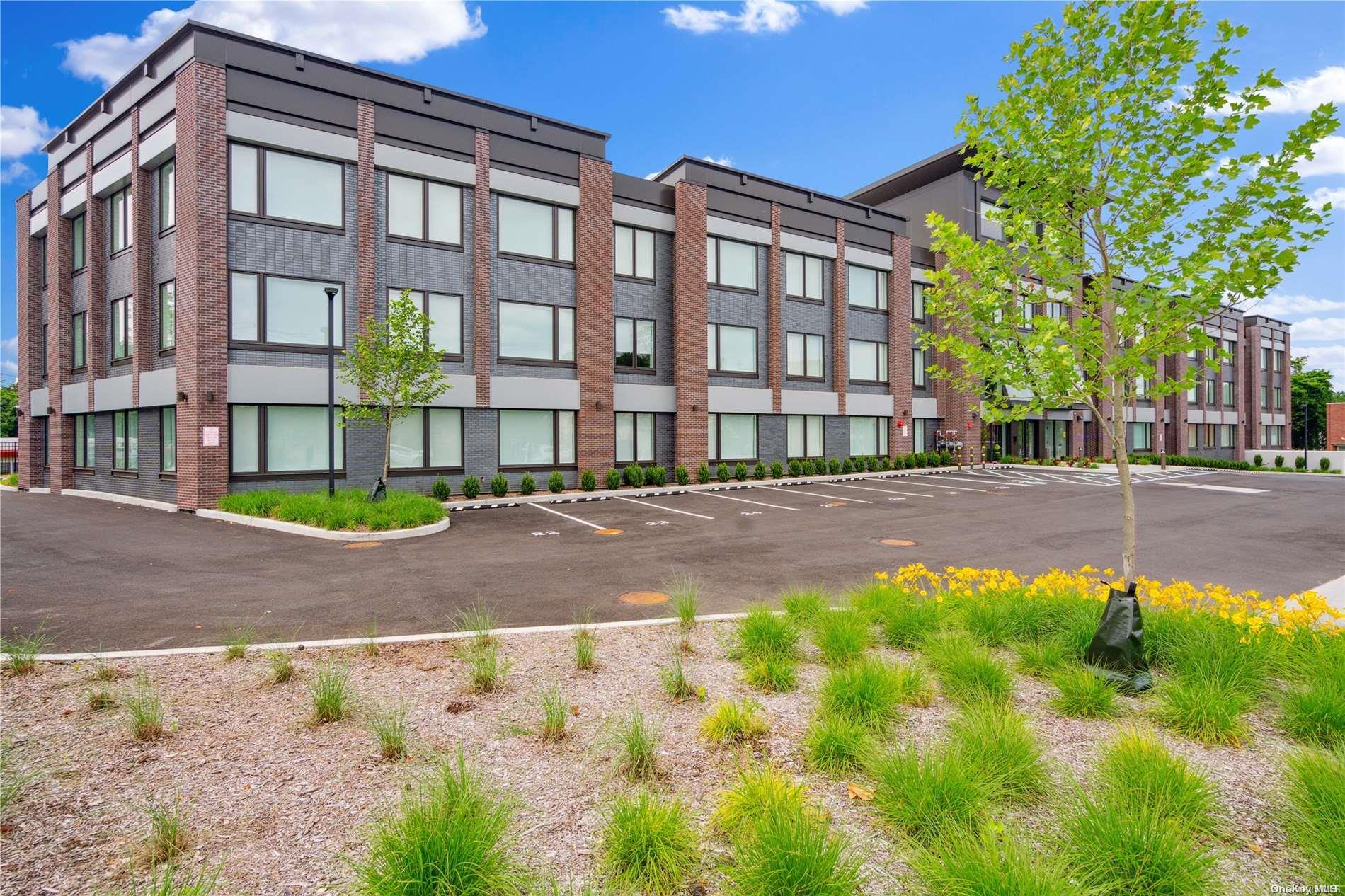Condo Middle Neck  Nassau County, NY 11021, MLS-L3569433-13