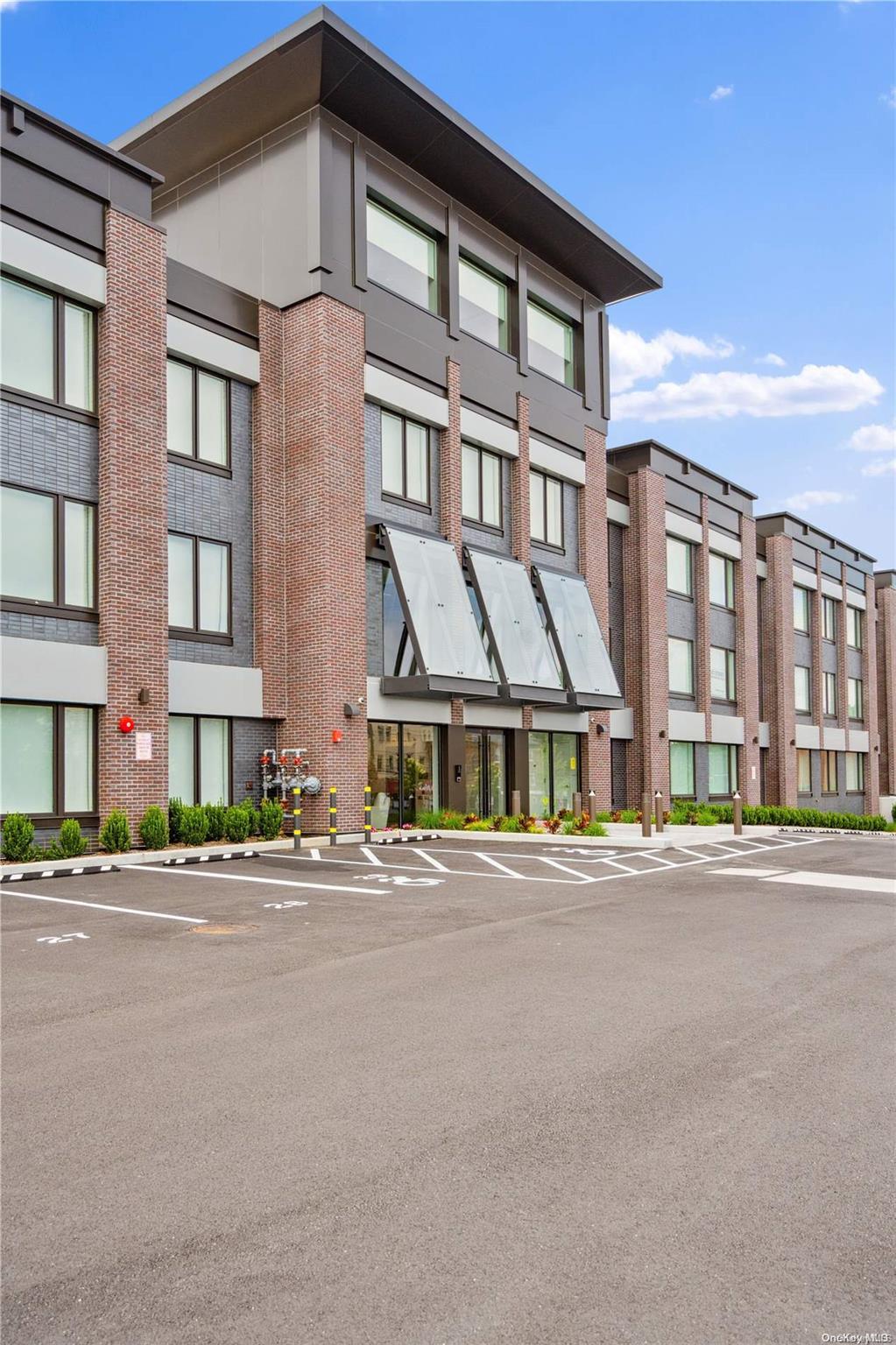 Condo Middle Neck  Nassau County, NY 11021, MLS-L3569433-14