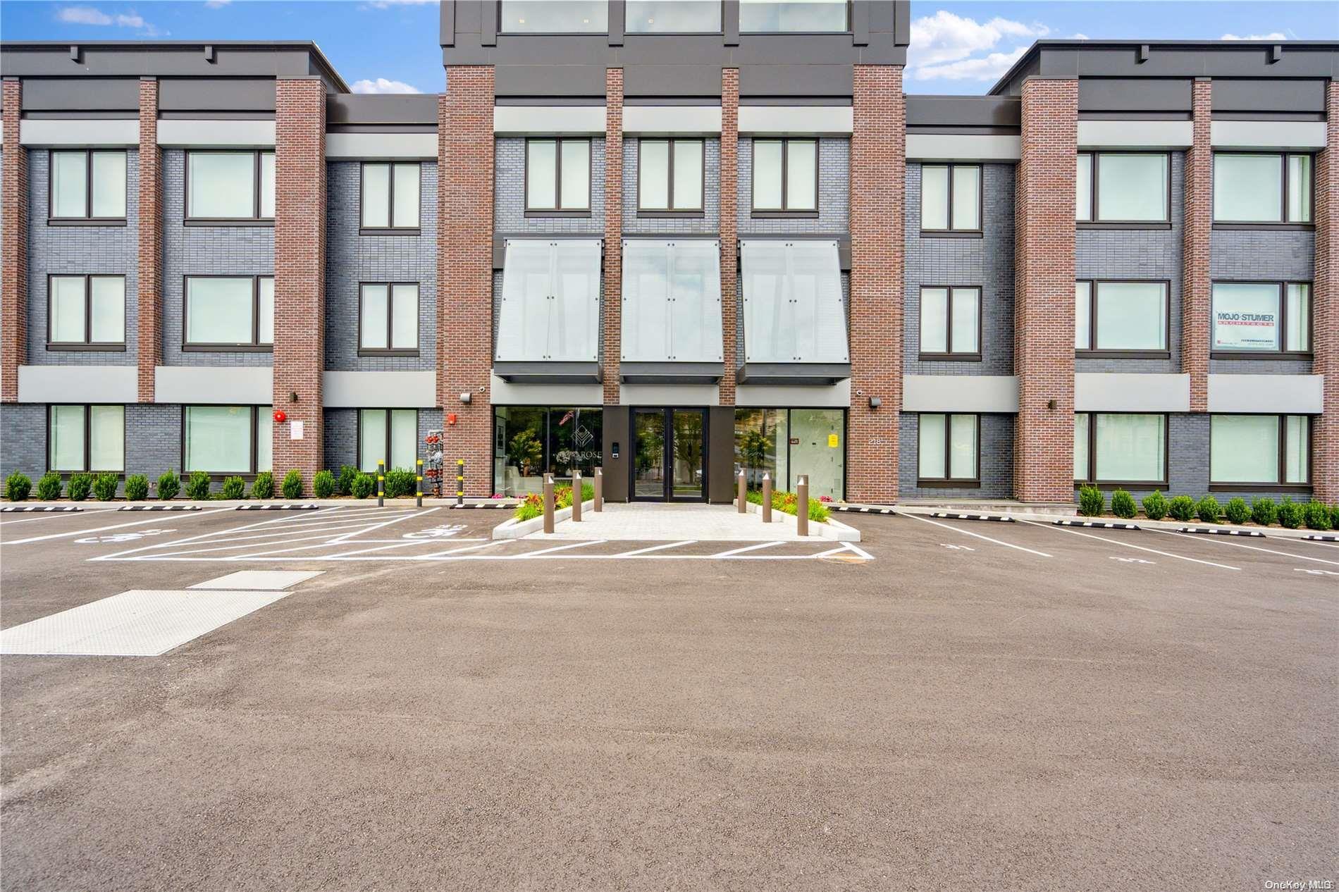 Condo Middle Neck  Nassau County, NY 11021, MLS-L3569436-13