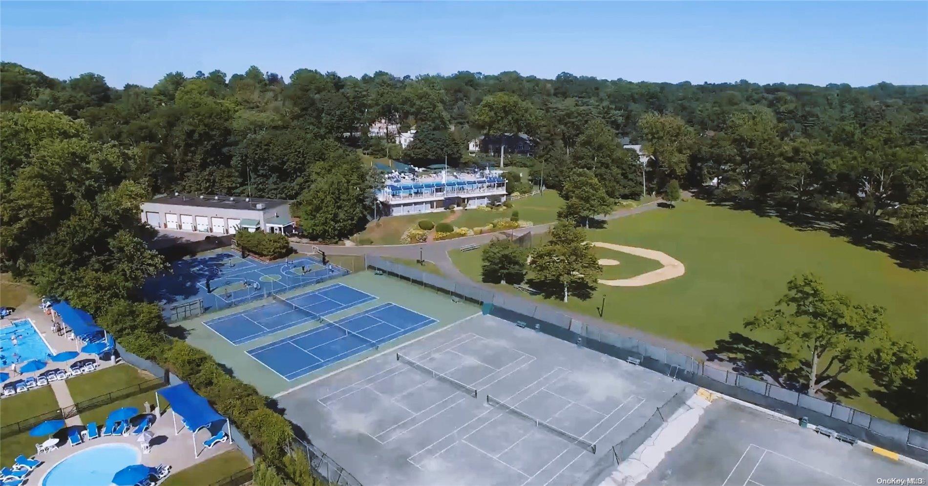 Condo Middle Neck  Nassau County, NY 11021, MLS-L3569436-29