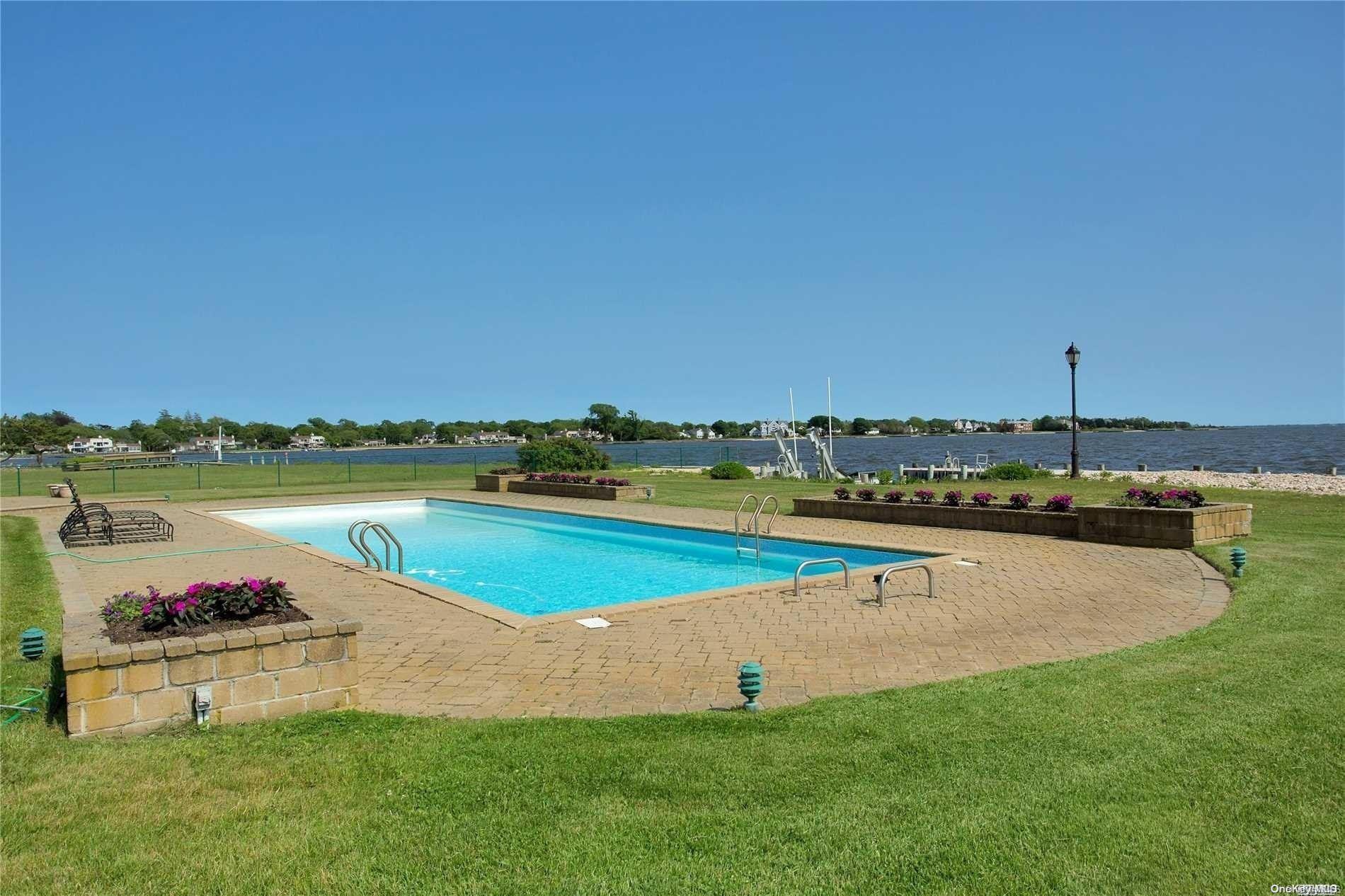 Single Family Saxon  Suffolk County, NY 11706, MLS-L3569659-23