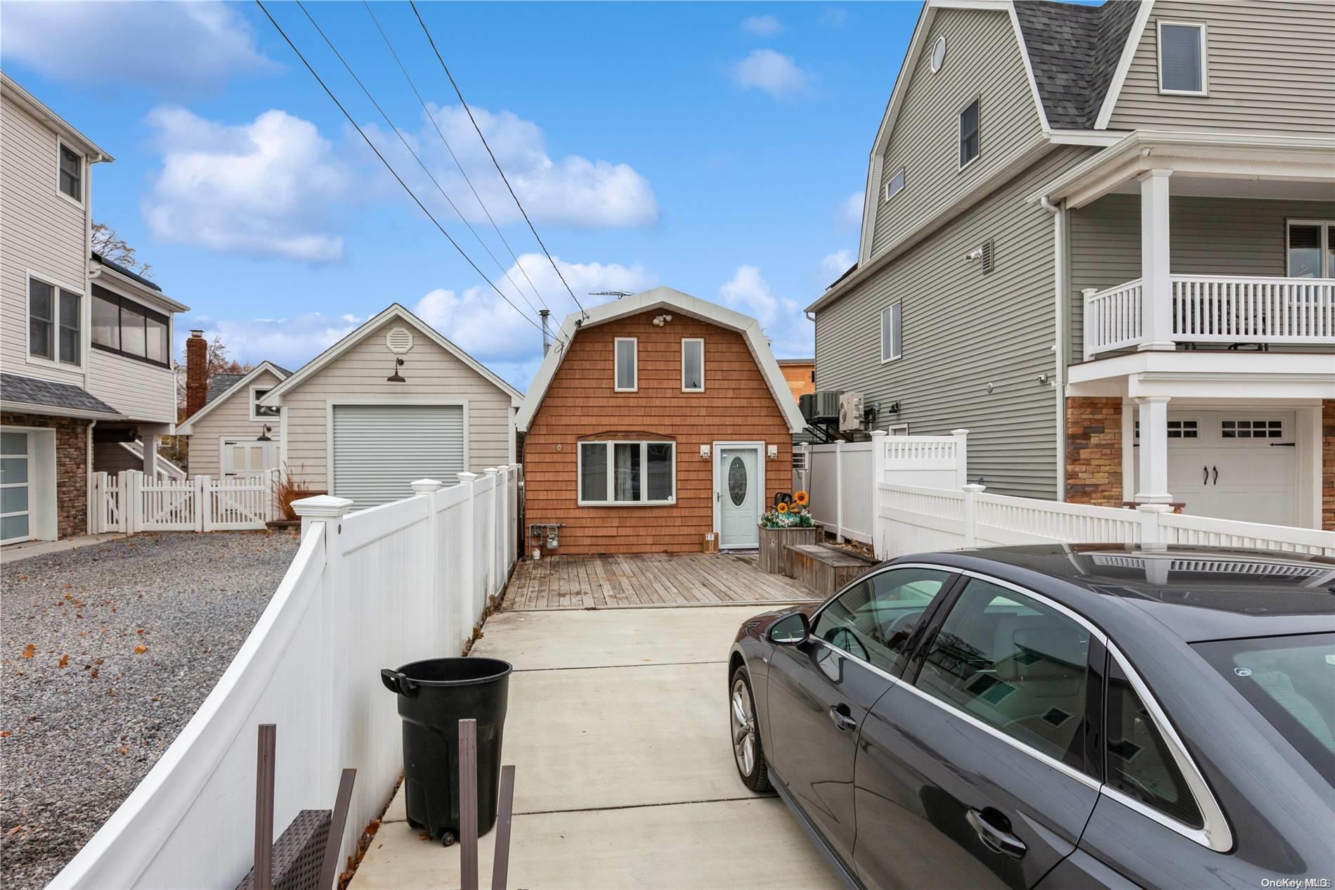 Single Family South  Nassau County, NY 11783, MLS-L3569713-2