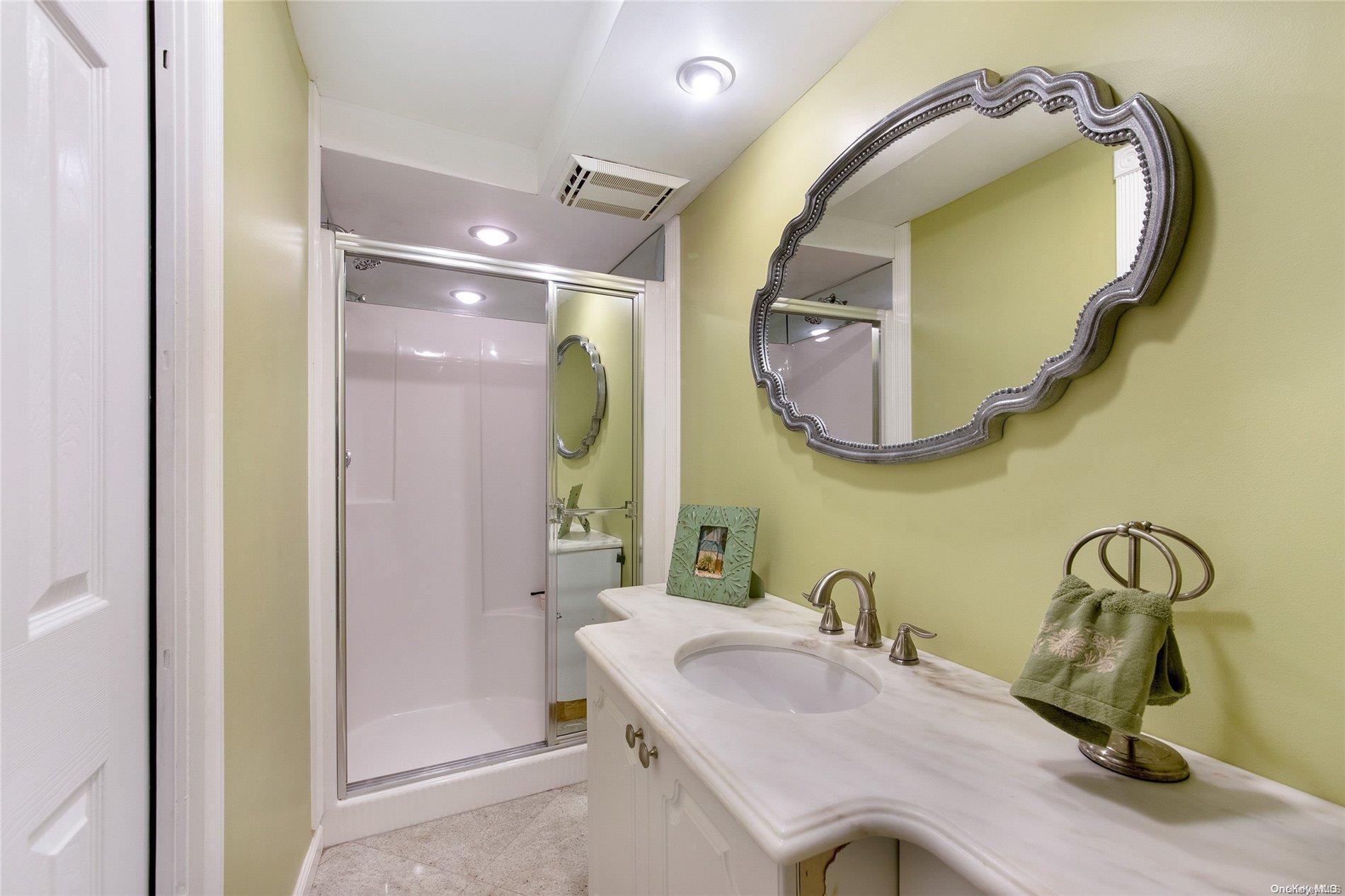 Single Family 91st  Queens, NY 11414, MLS-L3569907-16