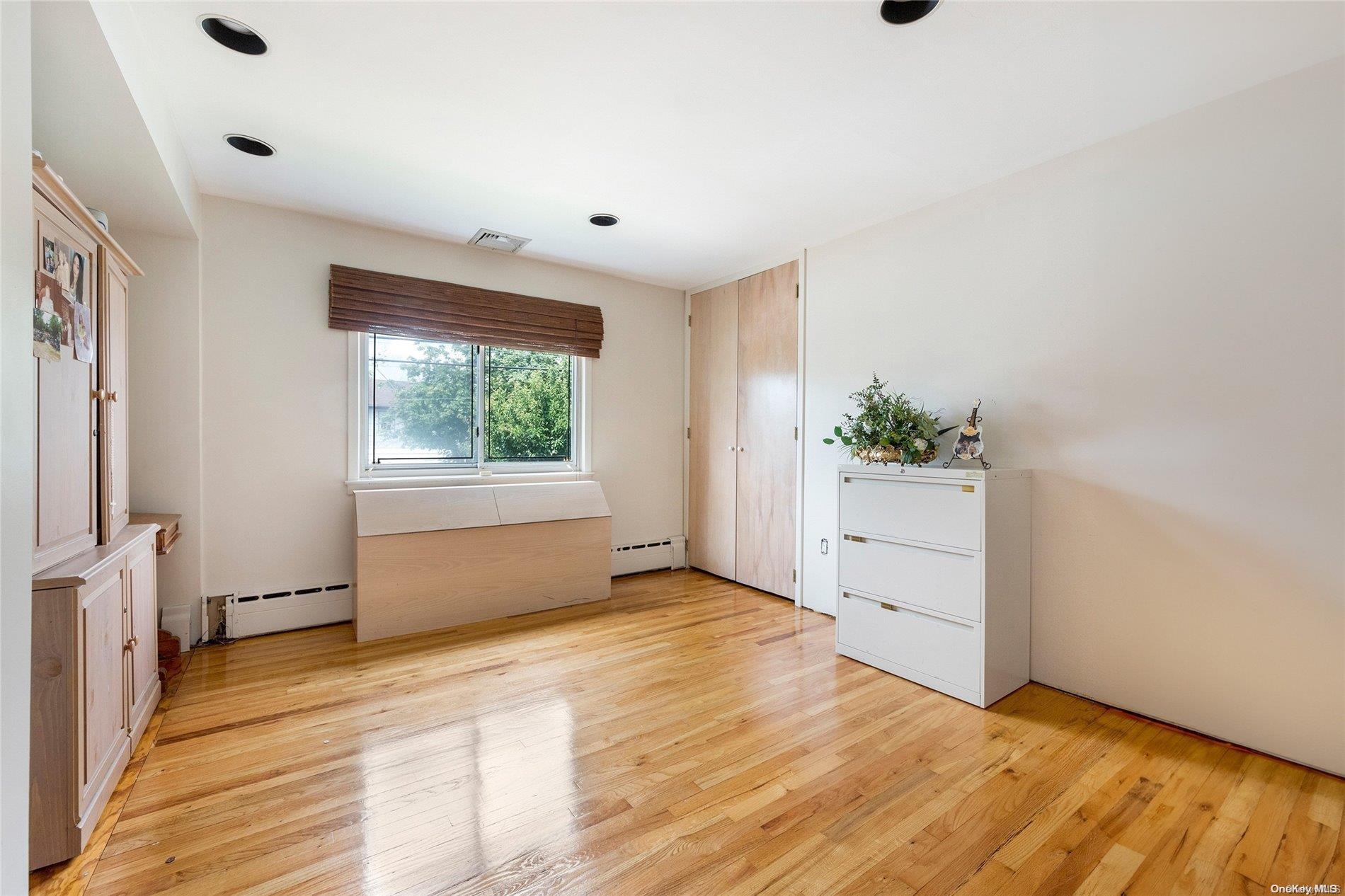 Single Family 91st  Queens, NY 11414, MLS-L3569907-7