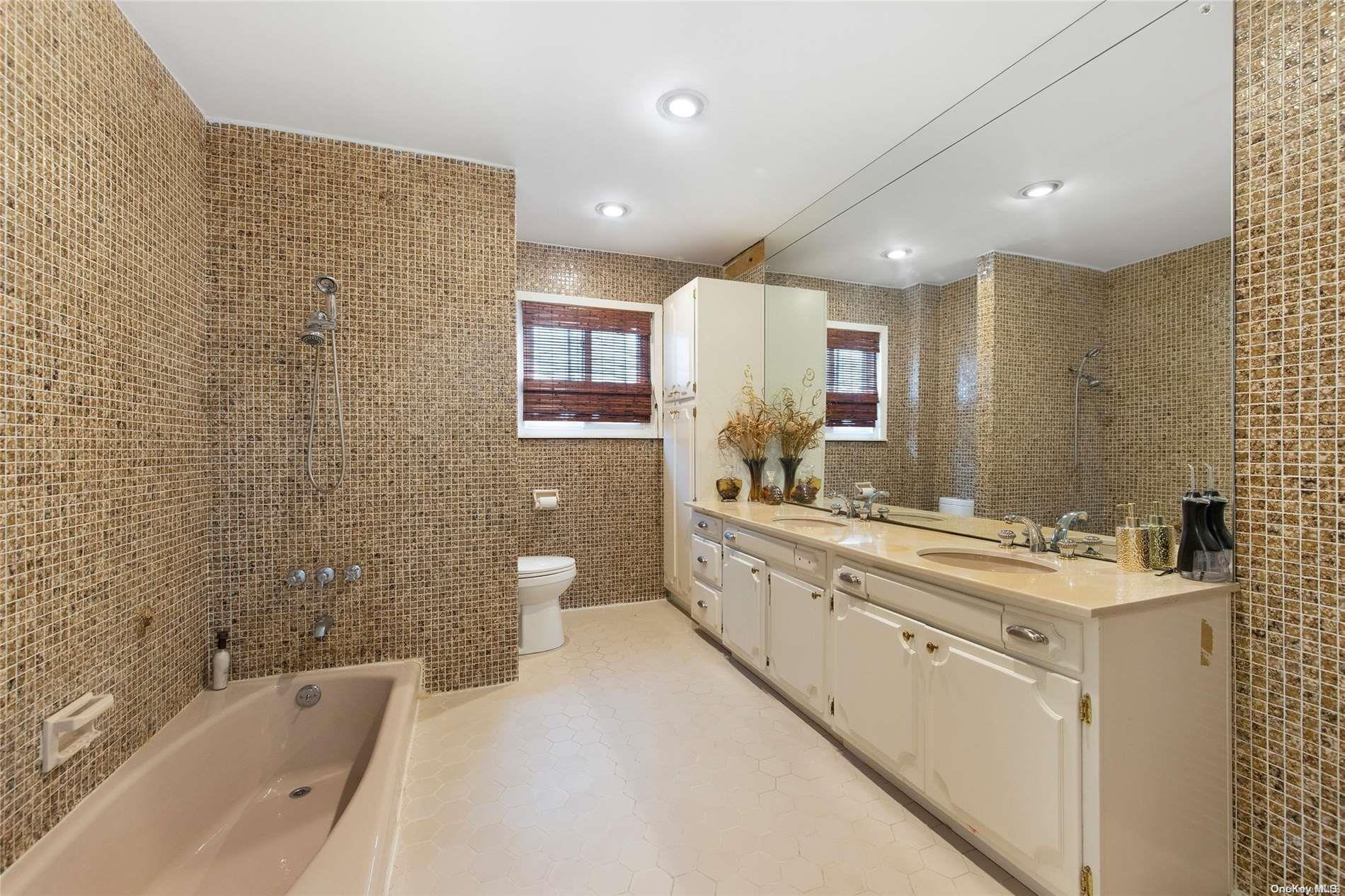 Single Family 91st  Queens, NY 11414, MLS-L3569907-9
