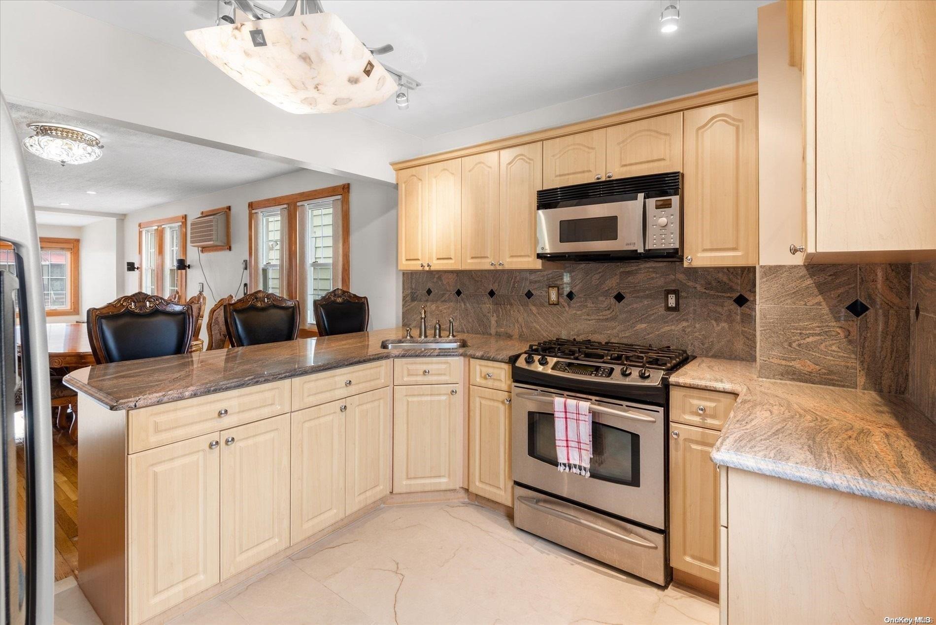 Single Family 121st  Queens, NY 11420, MLS-L3570043-11
