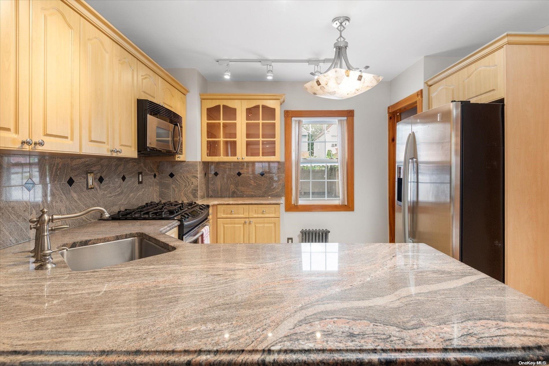 Single Family 121st  Queens, NY 11420, MLS-L3570043-12
