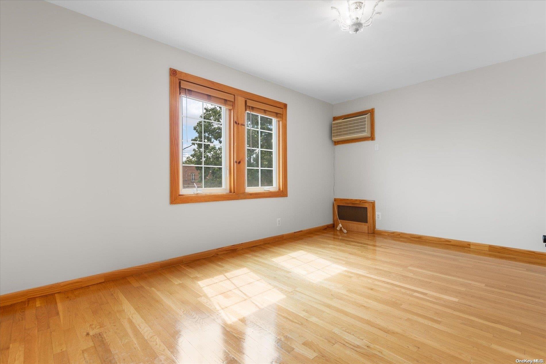 Single Family 121st  Queens, NY 11420, MLS-L3570043-16