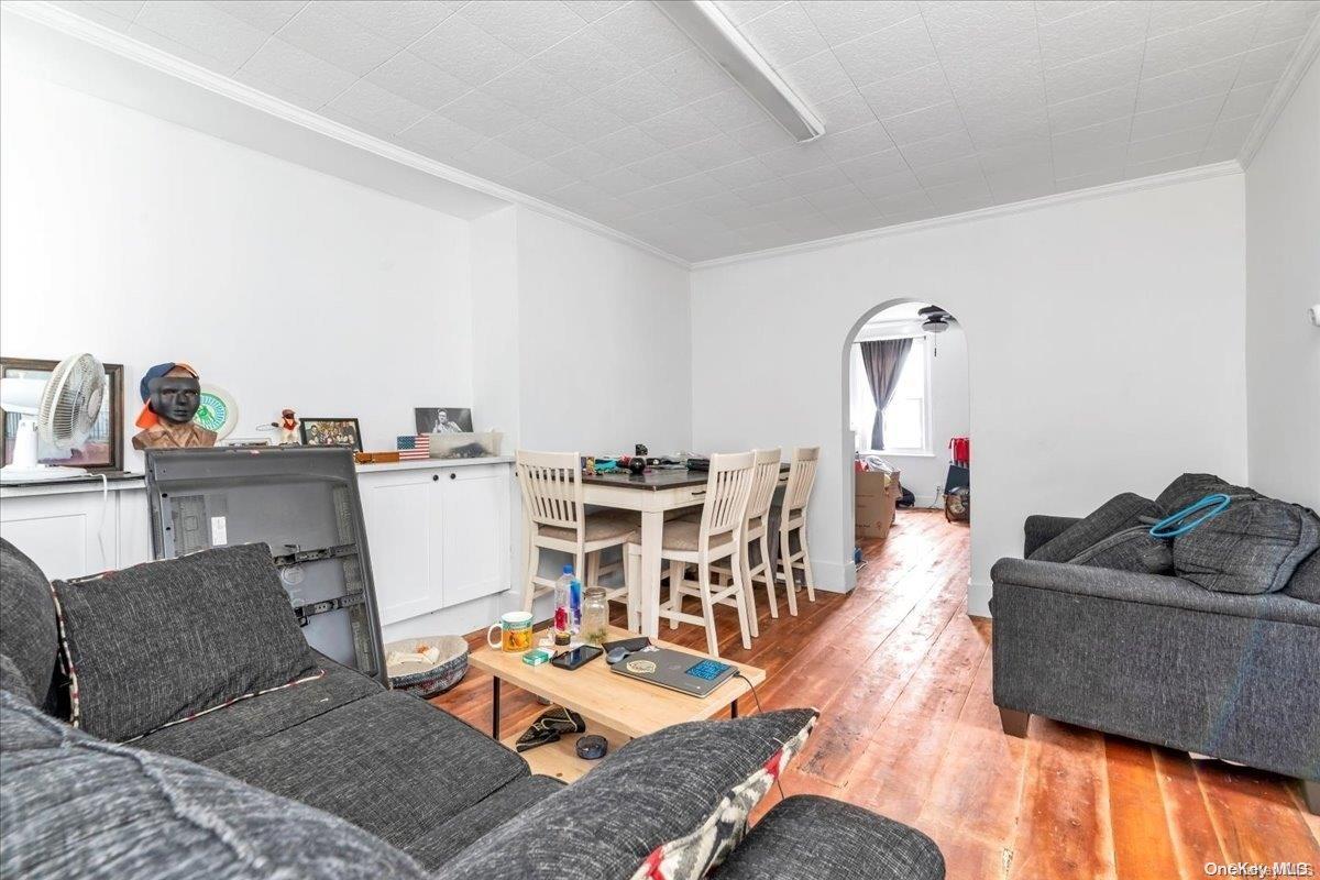 Single Family 15th  Queens, NY 11356, MLS-L3570107-10