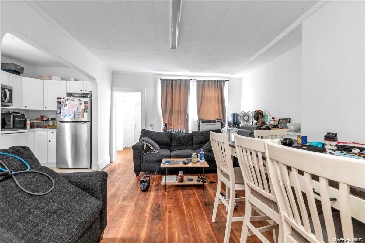Single Family 15th  Queens, NY 11356, MLS-L3570107-11