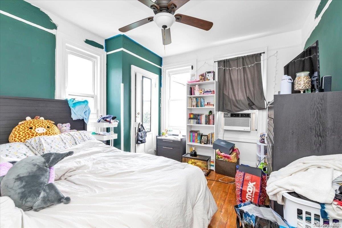 Single Family 15th  Queens, NY 11356, MLS-L3570107-15
