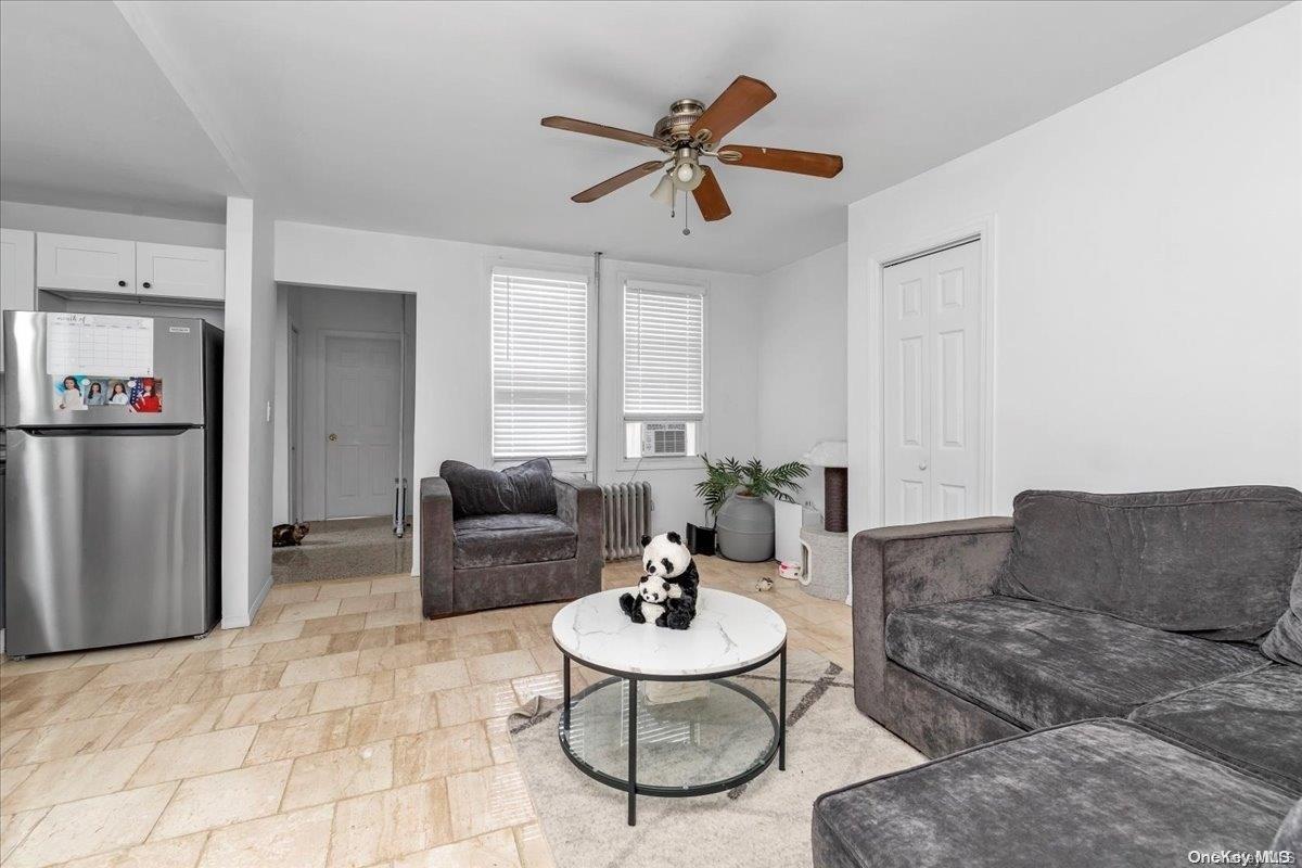 Single Family 15th  Queens, NY 11356, MLS-L3570107-4