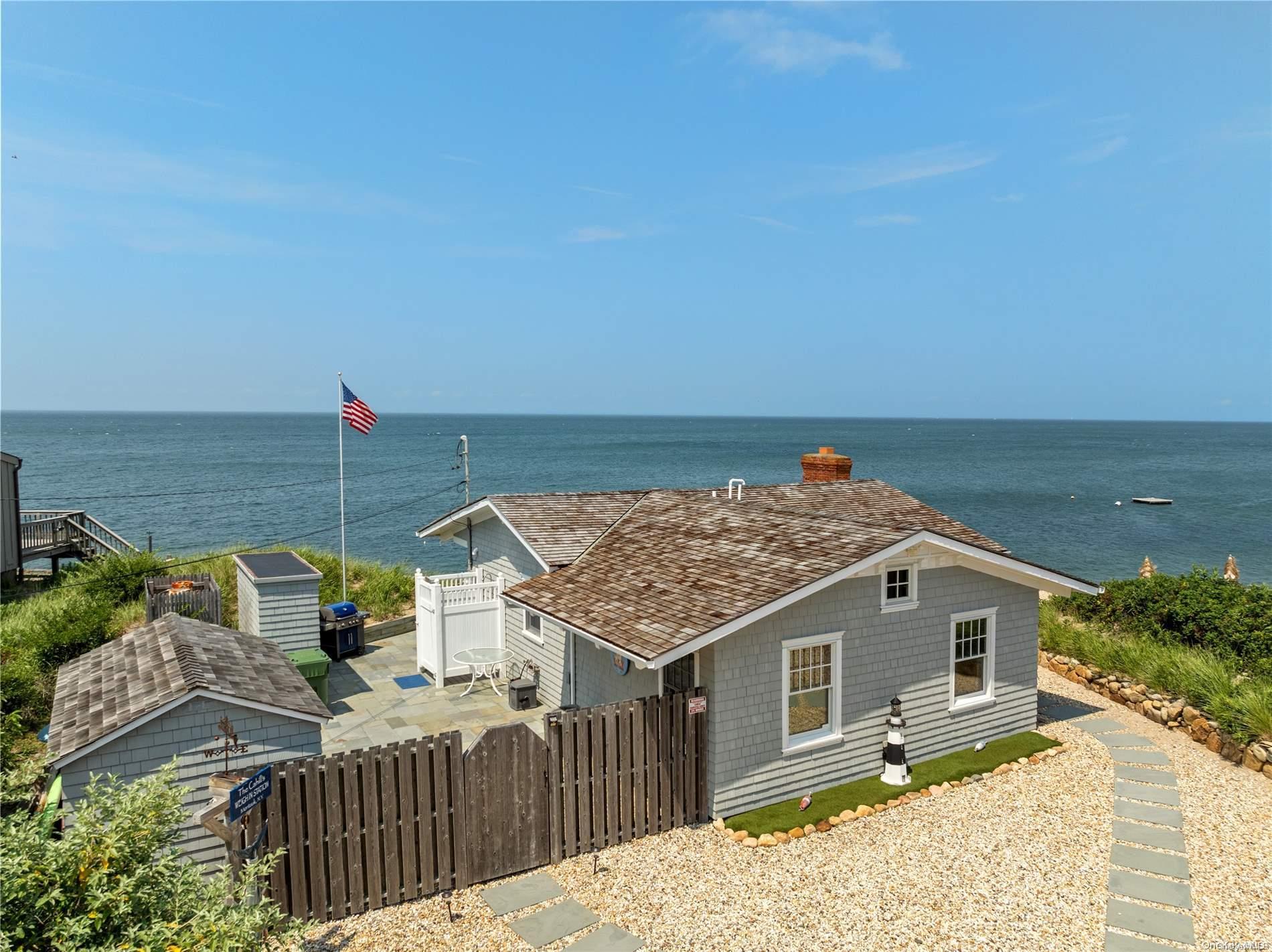 Single Family Soundview  Suffolk County, NY 11954, MLS-L3570443-19