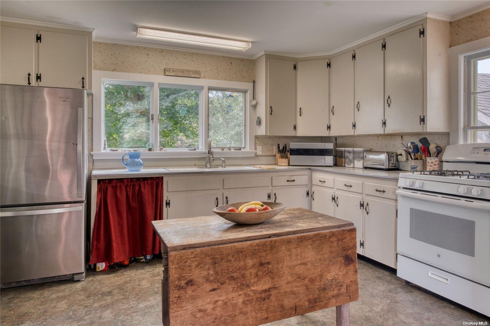 Single Family Terry  Suffolk County, NY 11957, MLS-L3570534-12