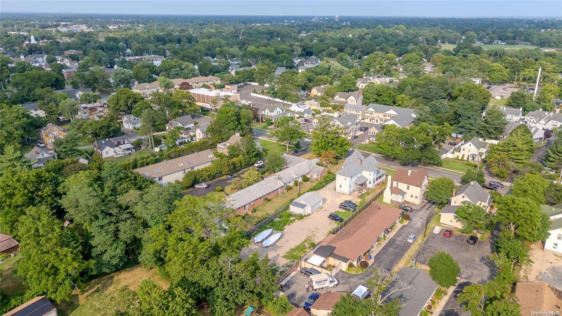 Single Family Park  Suffolk County, NY 11701, MLS-L3570613-7