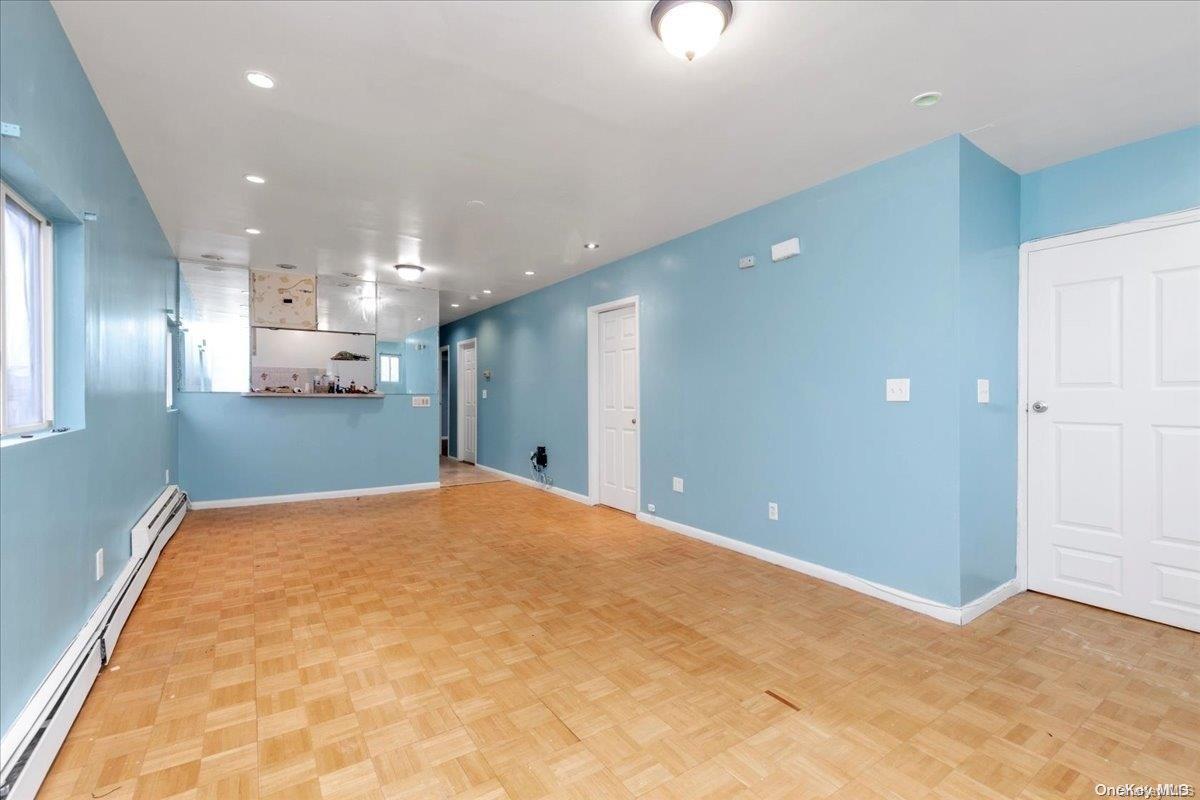 Single Family Farmers  Queens, NY 11434, MLS-L3570897-2