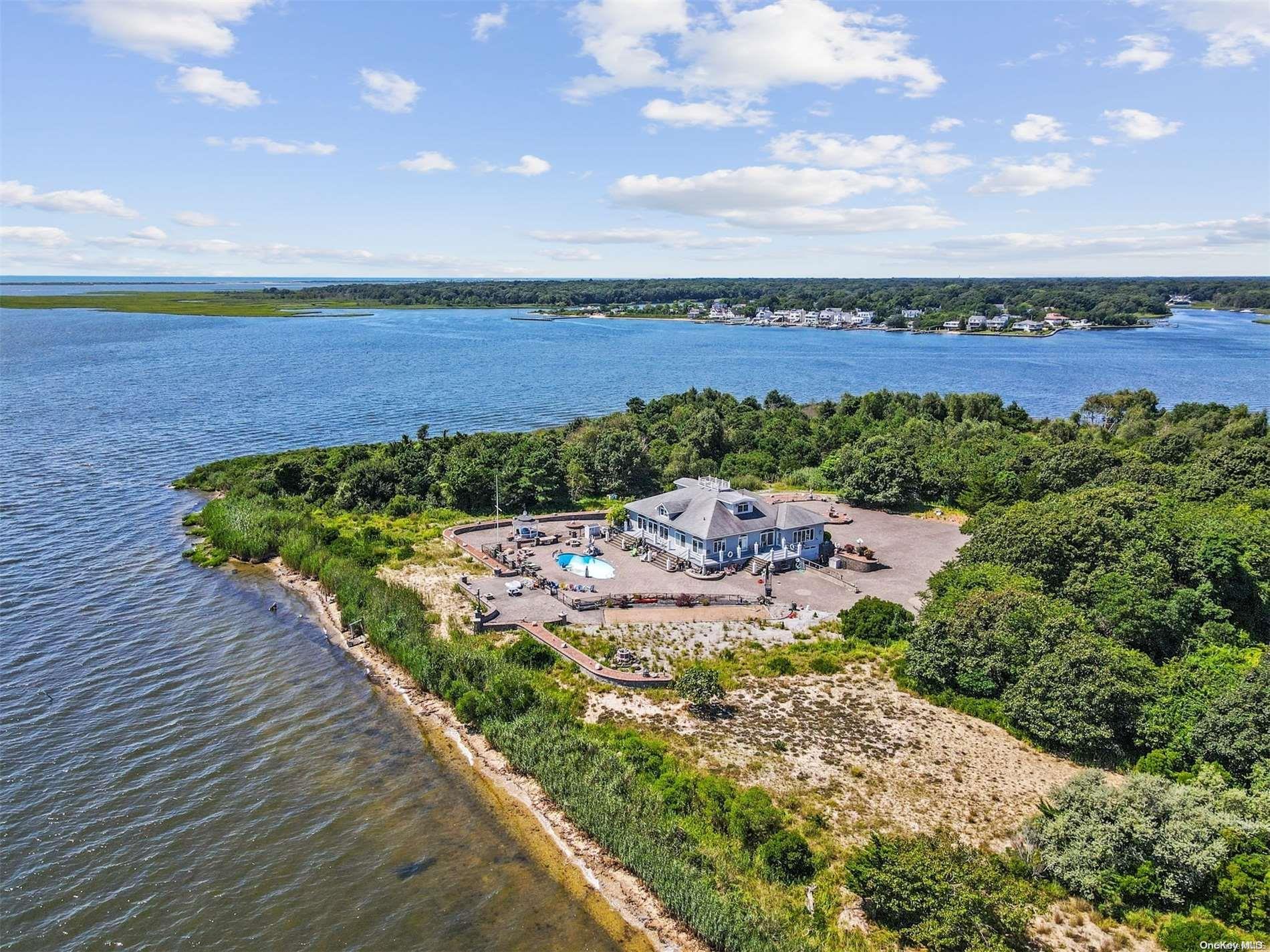 Single Family Old Neck  Suffolk County, NY 11934, MLS-L3571140-28