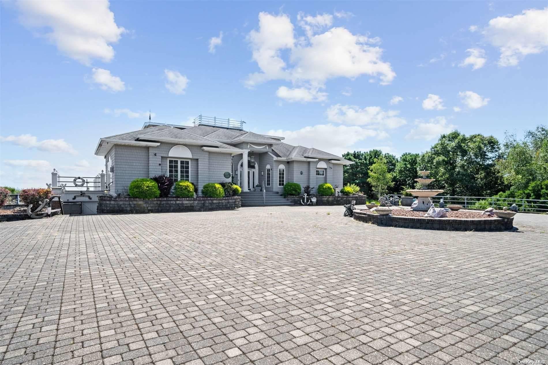 Single Family Old Neck  Suffolk County, NY 11934, MLS-L3571140-3