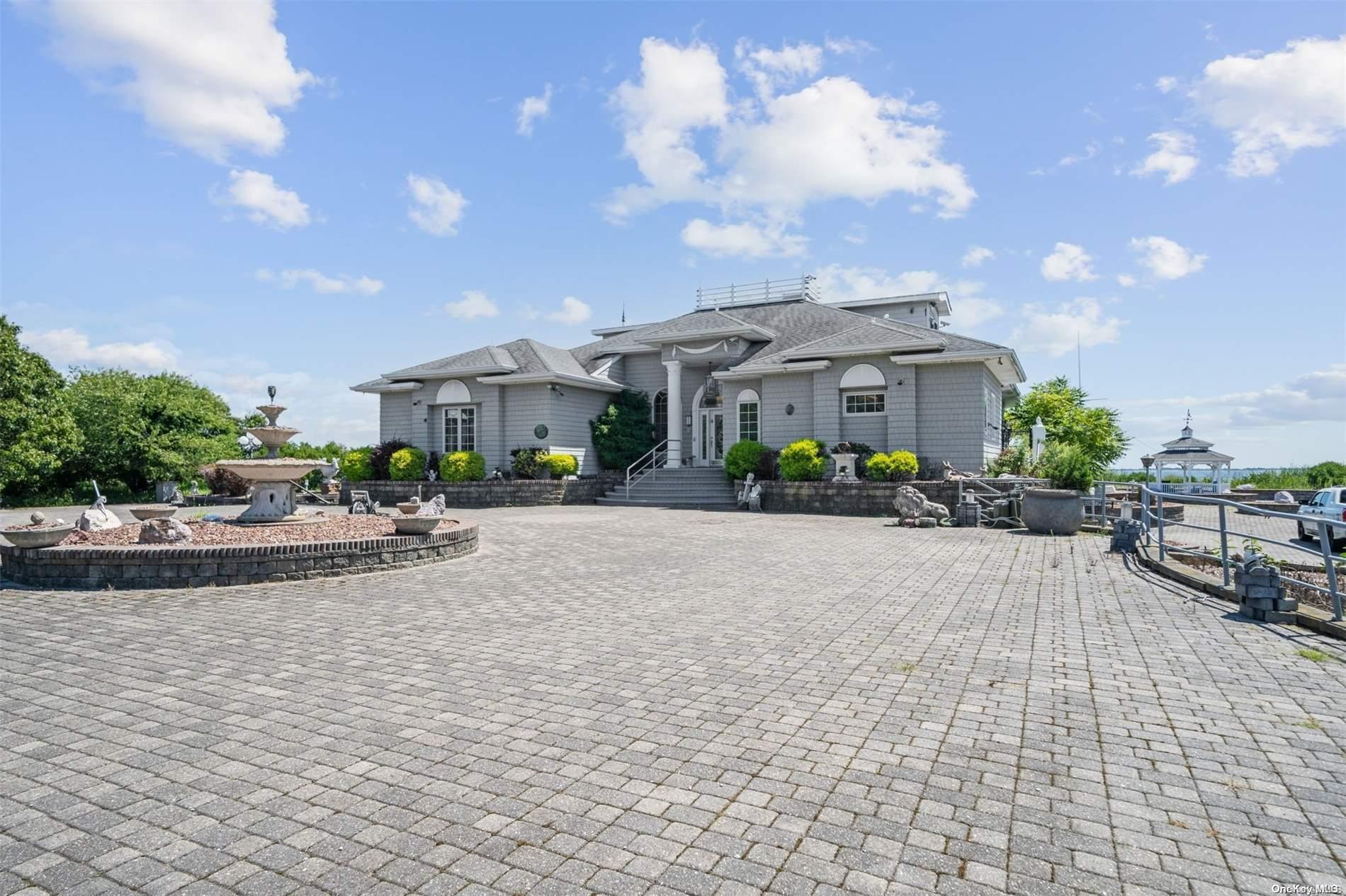 Single Family Old Neck  Suffolk County, NY 11934, MLS-L3571140-4