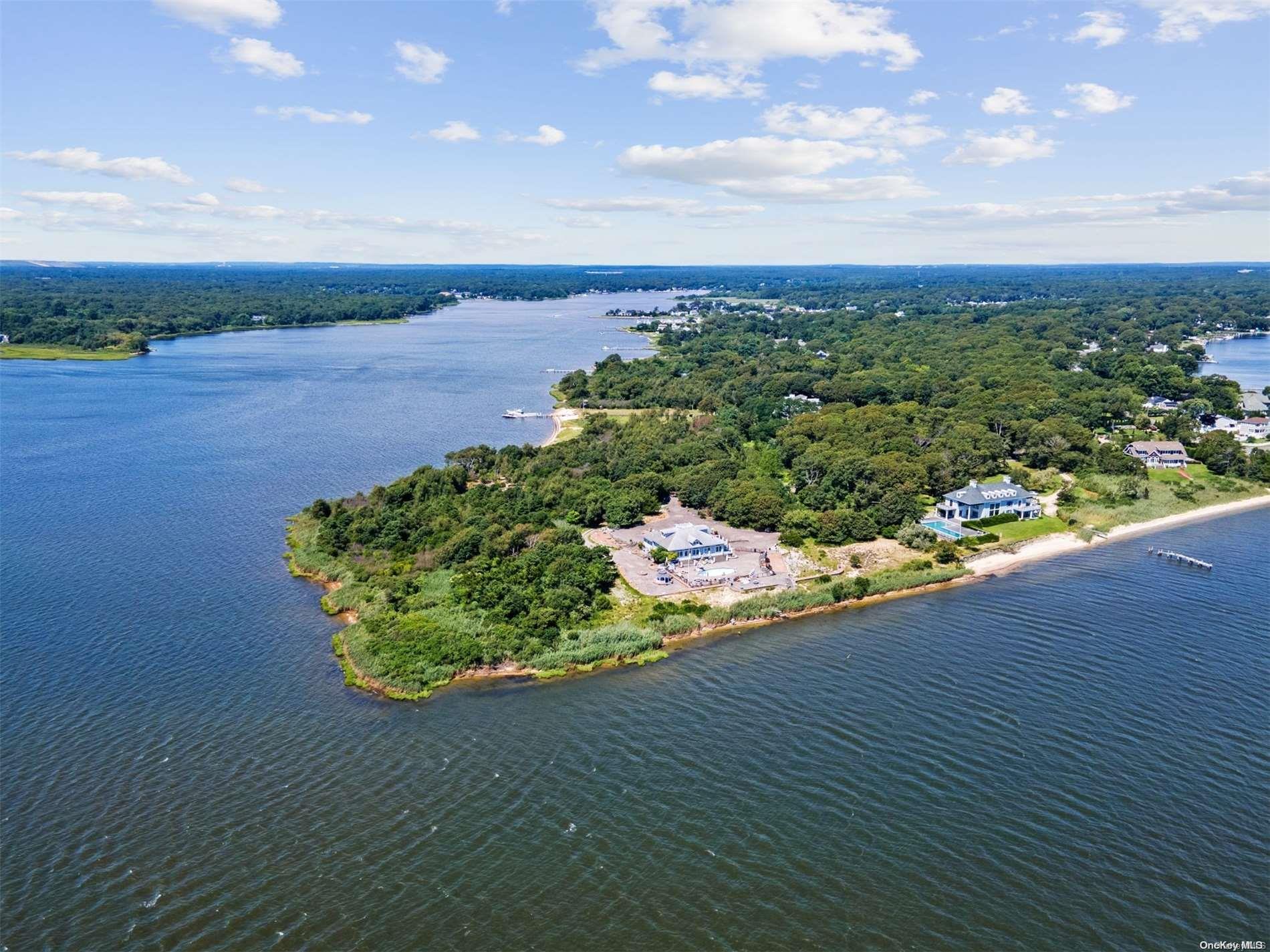 Single Family Old Neck  Suffolk County, NY 11934, MLS-L3571140-5