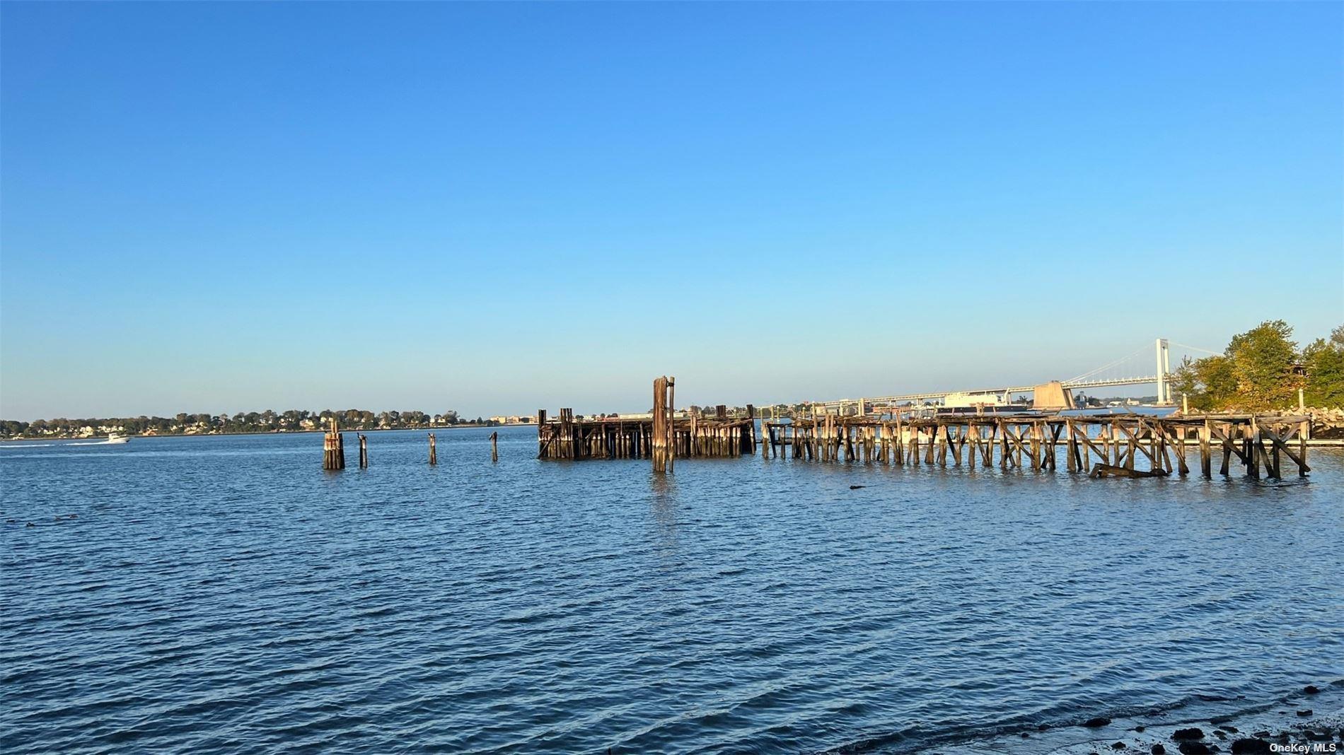 Single Family Powells Cove  Queens, NY 11357, MLS-L3571422-7