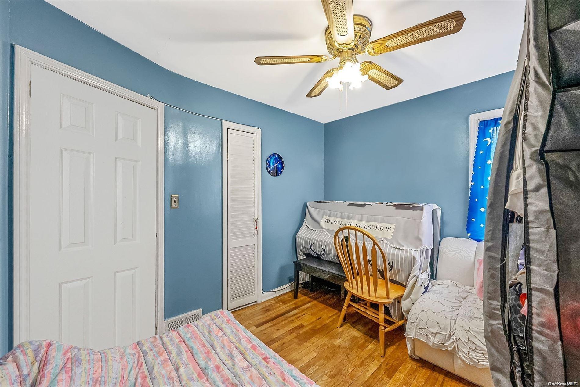 Single Family Ridgewood  Nassau County, NY 11580, MLS-L3571450-17