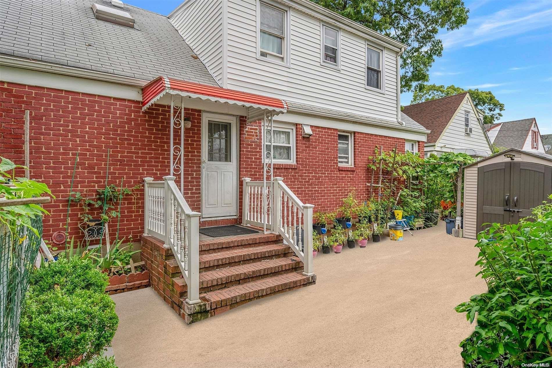 Single Family Ridgewood  Nassau County, NY 11580, MLS-L3571450-23