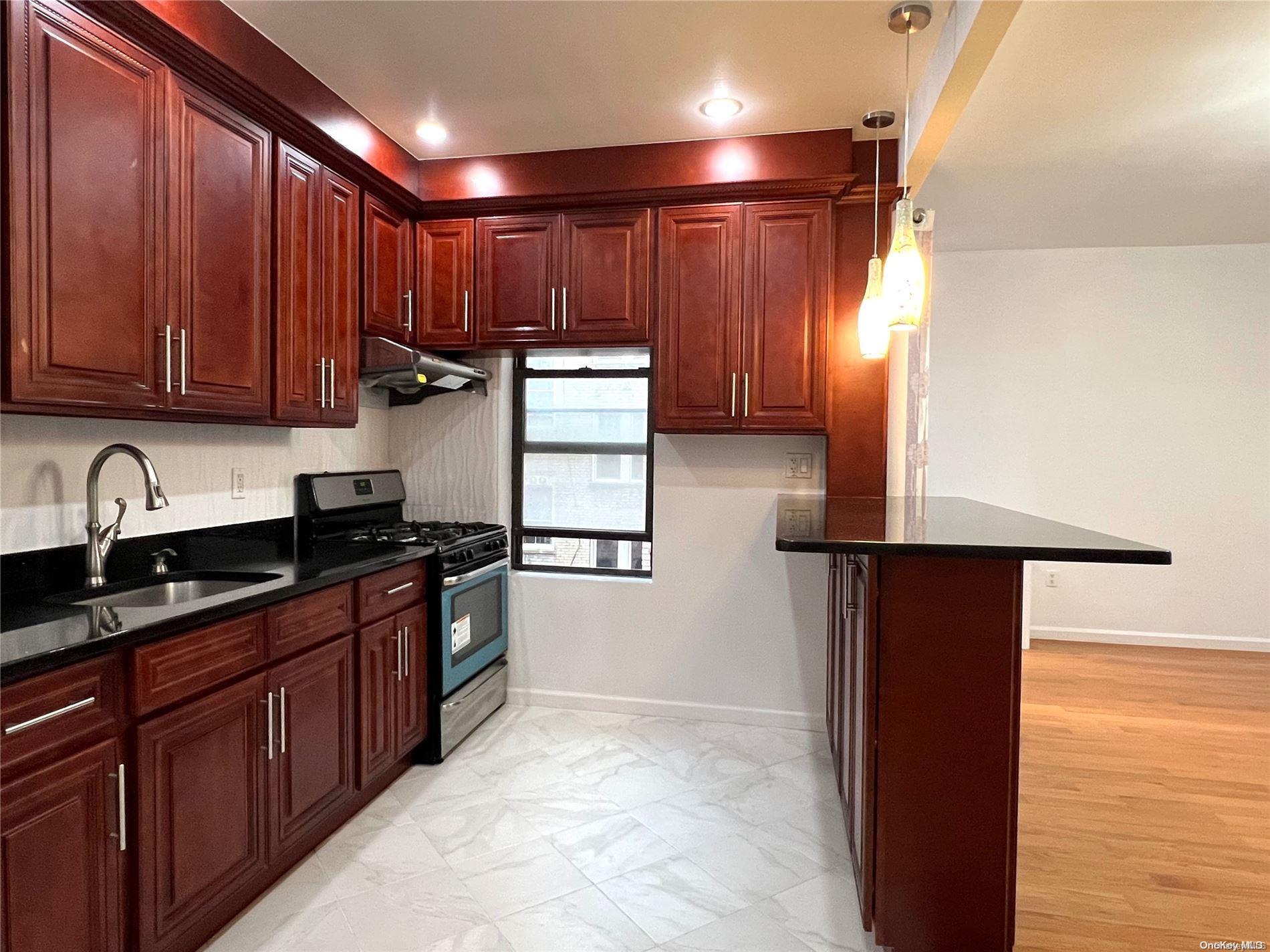 Coop Gerard  Bronx, NY 10451, MLS-L3571622-3