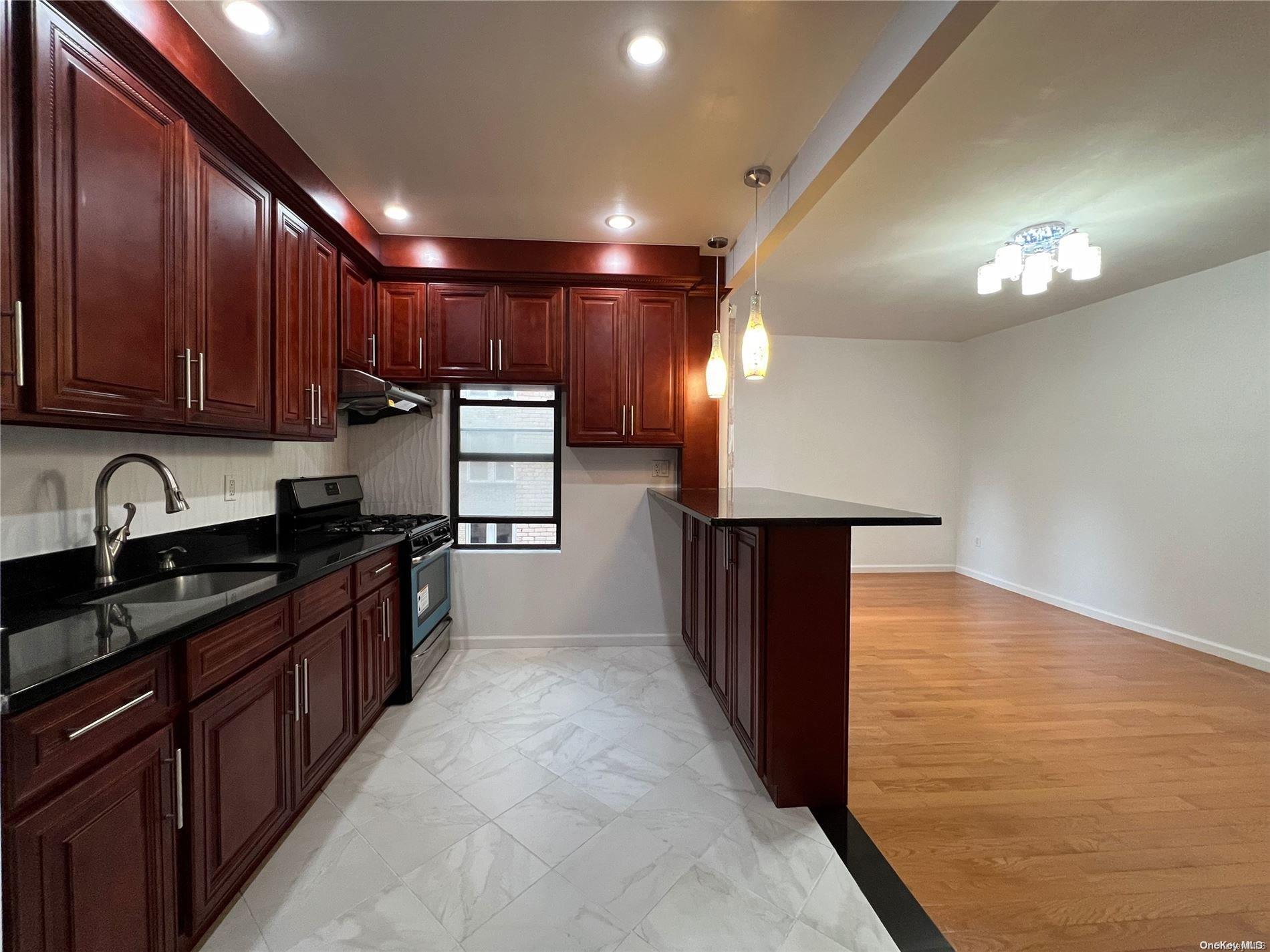 Coop Gerard  Bronx, NY 10451, MLS-L3571622-4