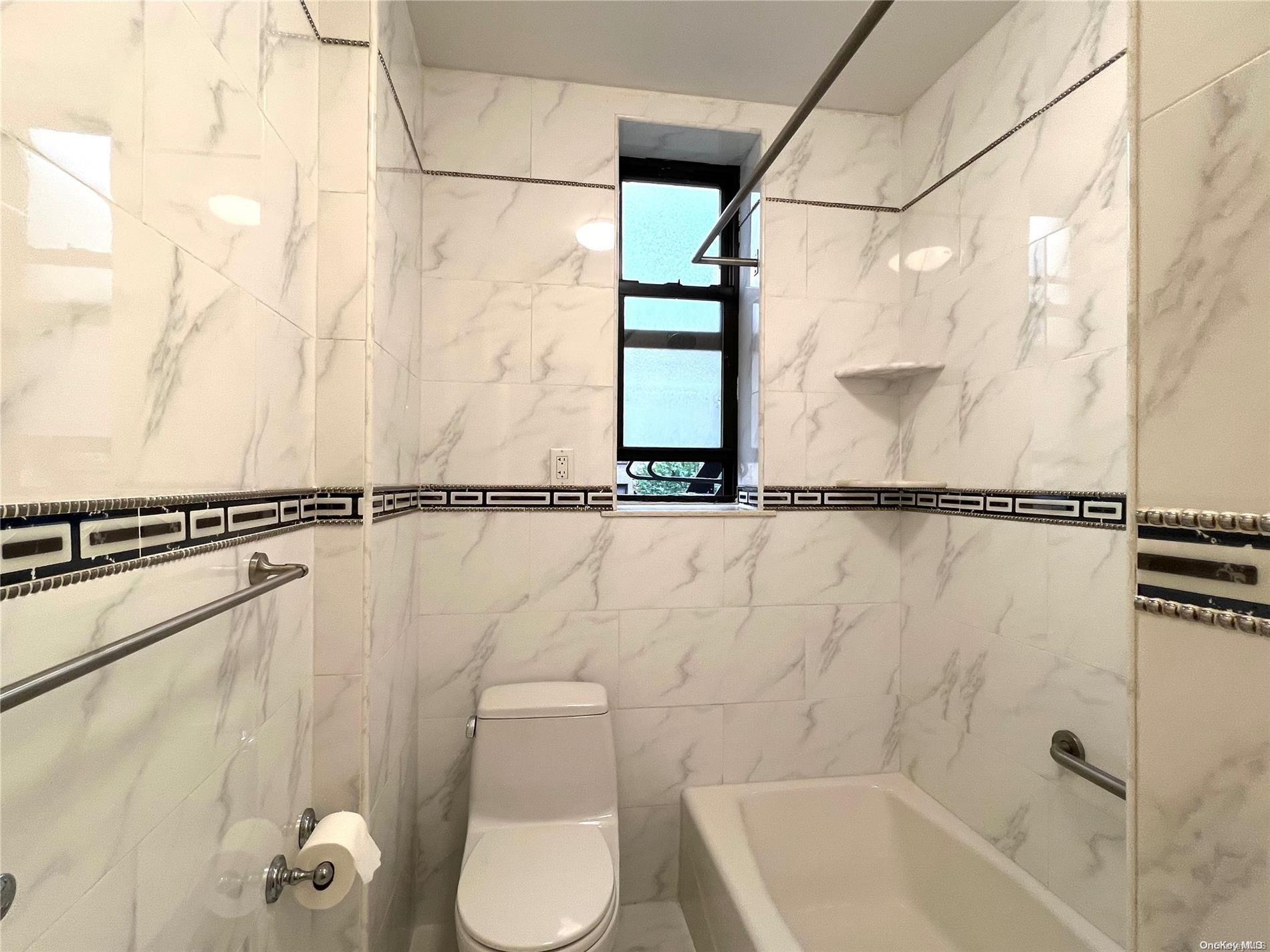 Coop Gerard  Bronx, NY 10451, MLS-L3571622-9