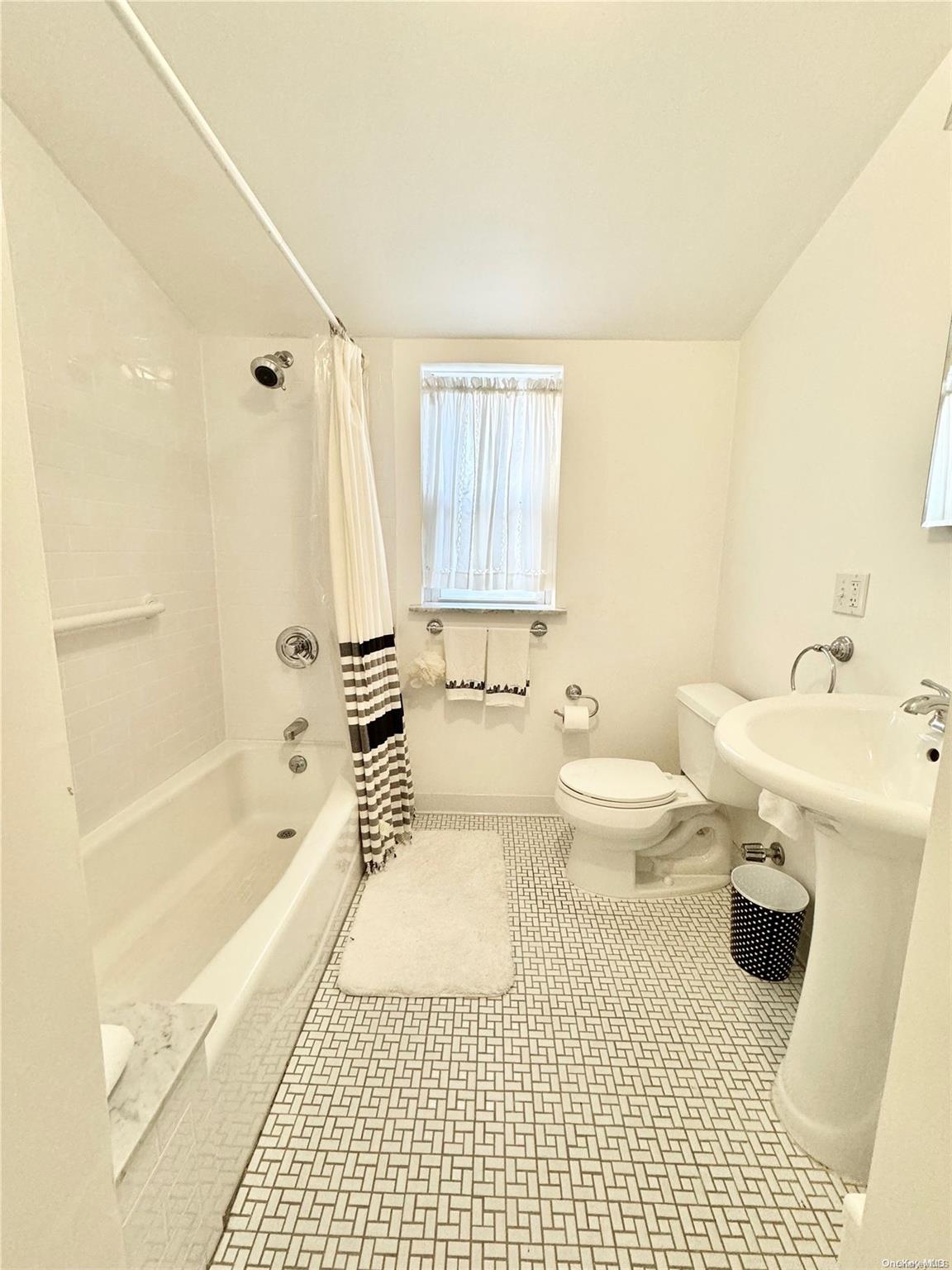 Single Family Beach 140th  Queens, NY 11694, MLS-L3572494-17