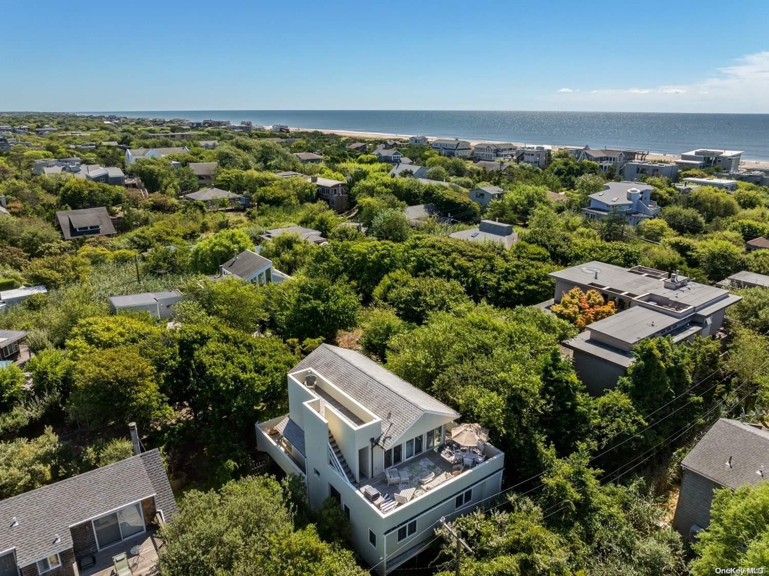 Single Family Broadway  Suffolk County, NY 11706, MLS-L3572618-32