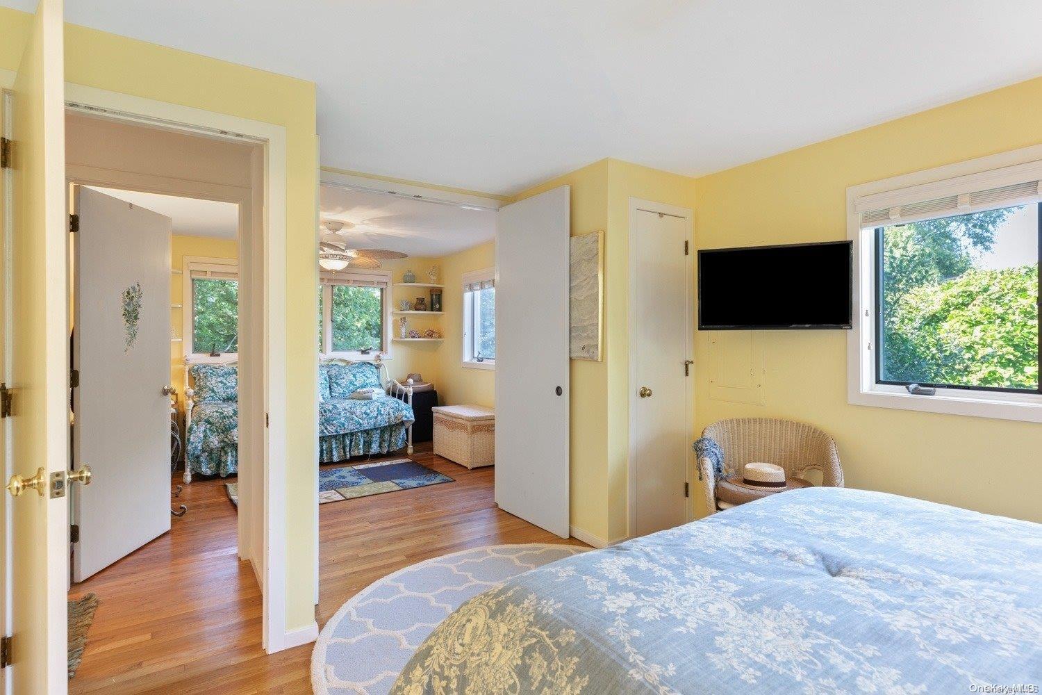Single Family Broadway  Suffolk County, NY 11706, MLS-L3572618-5