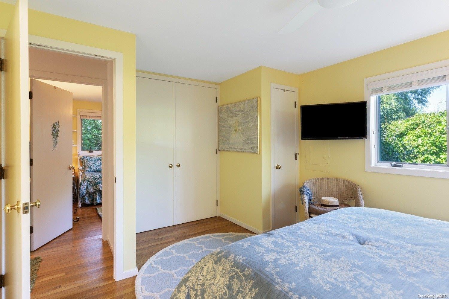 Single Family Broadway  Suffolk County, NY 11706, MLS-L3572618-6